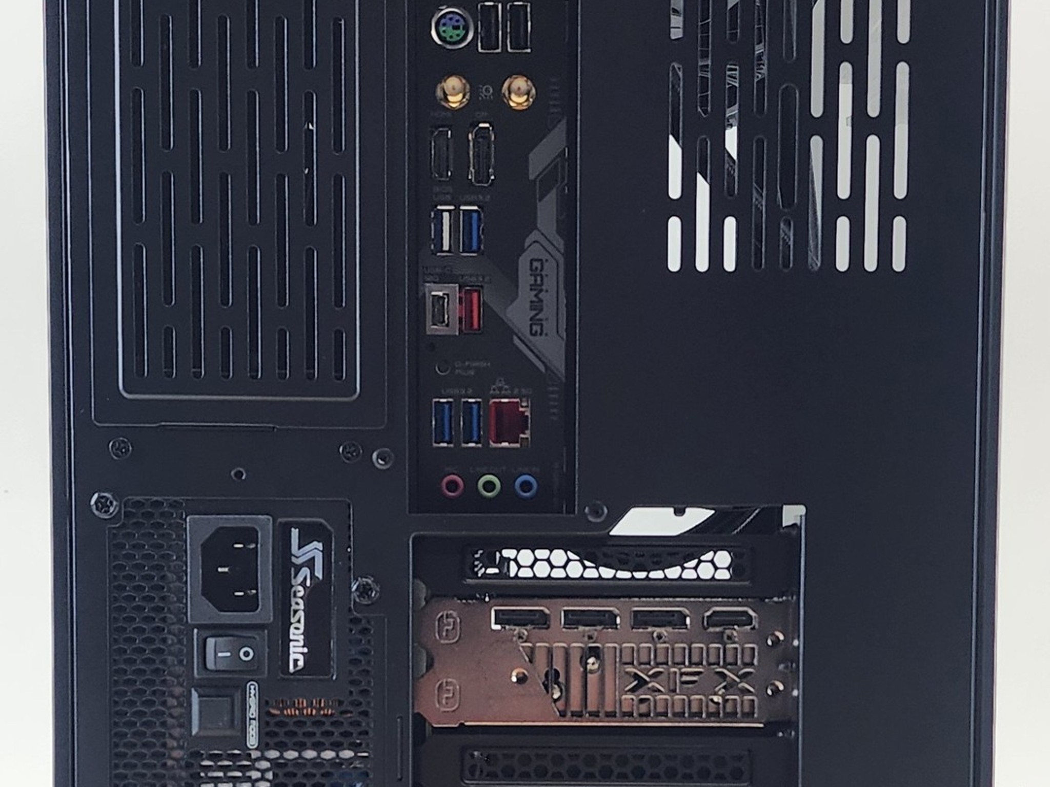 Gaming PC Ryzen 7 9800X3D 32GB RAM 2TB SSD RX 7900 XTX 24GB Win 11 Computer