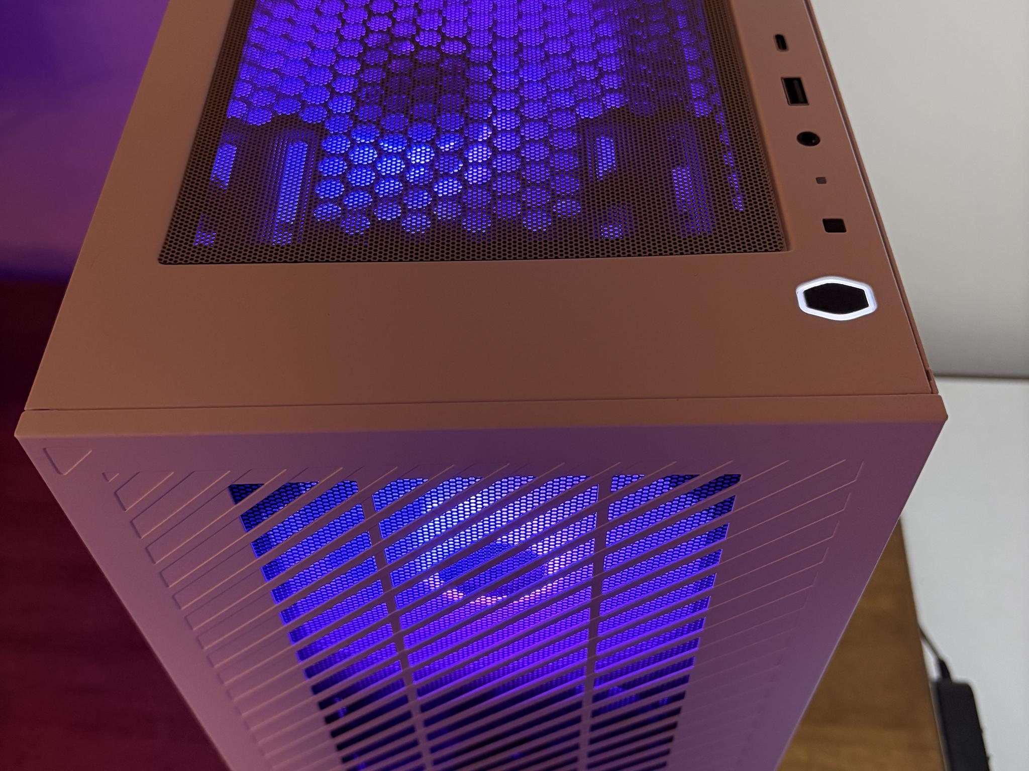 White & Black PC - Ryzen 3100 | GTX 1070 | 16GB DDR4 | 1TB NVMe SSD | WIFI 6E + BT 5.3 | Win11