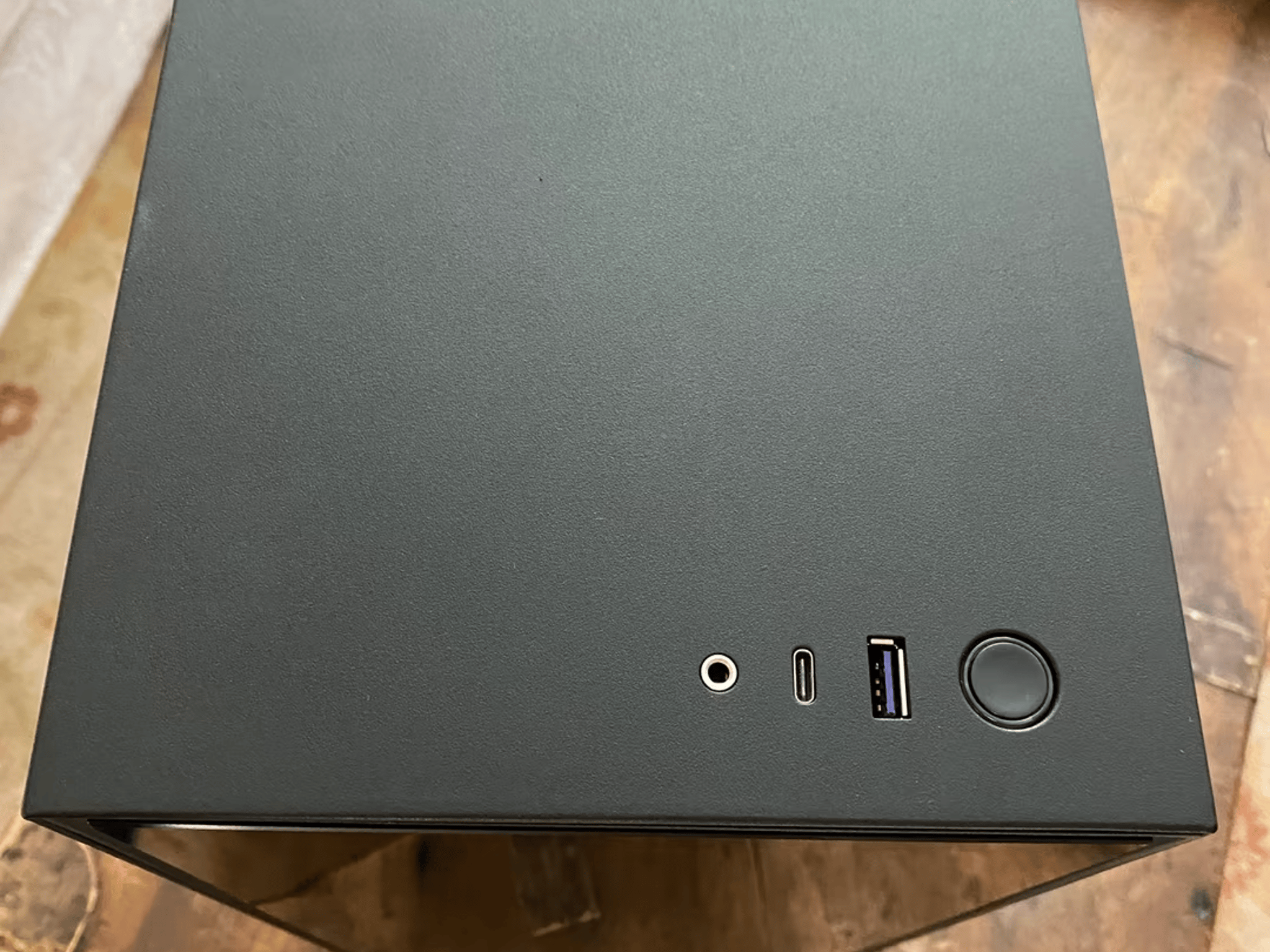 Custom ITX Build - H1 - ROG Z390i  - i9-9900K - 2070 Super FE - 16GB RAM - 1TB m.2 SSD -