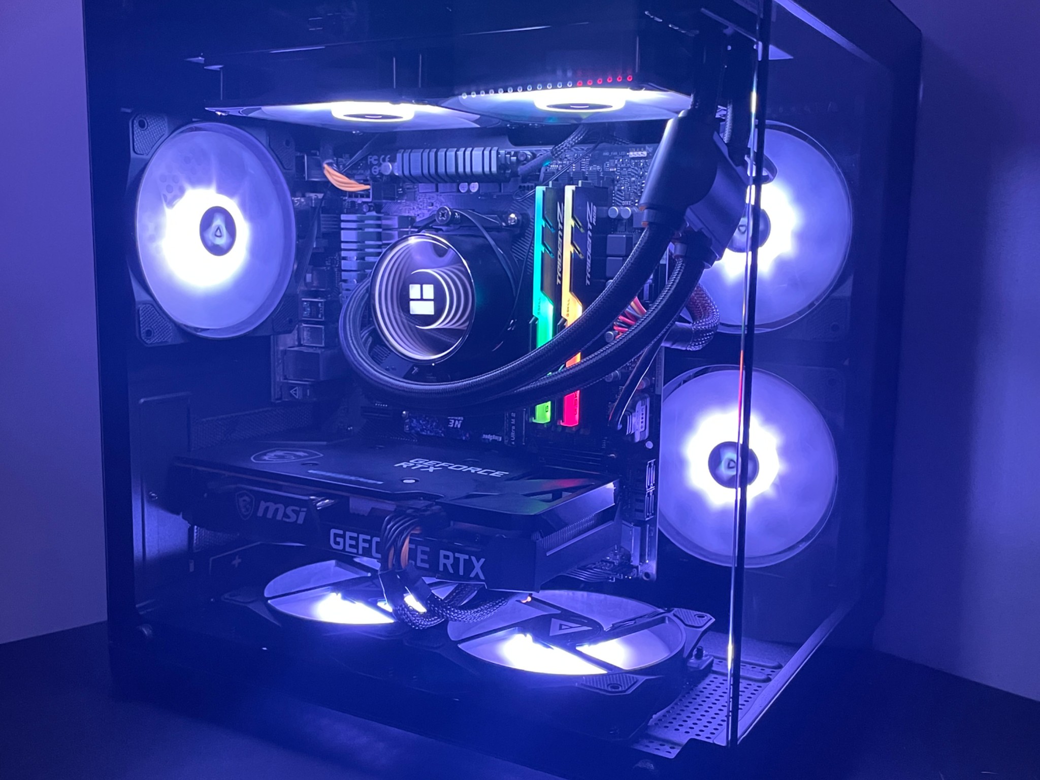 Gaming PC – Ryzen 7, RTX 3050, RGB!!!