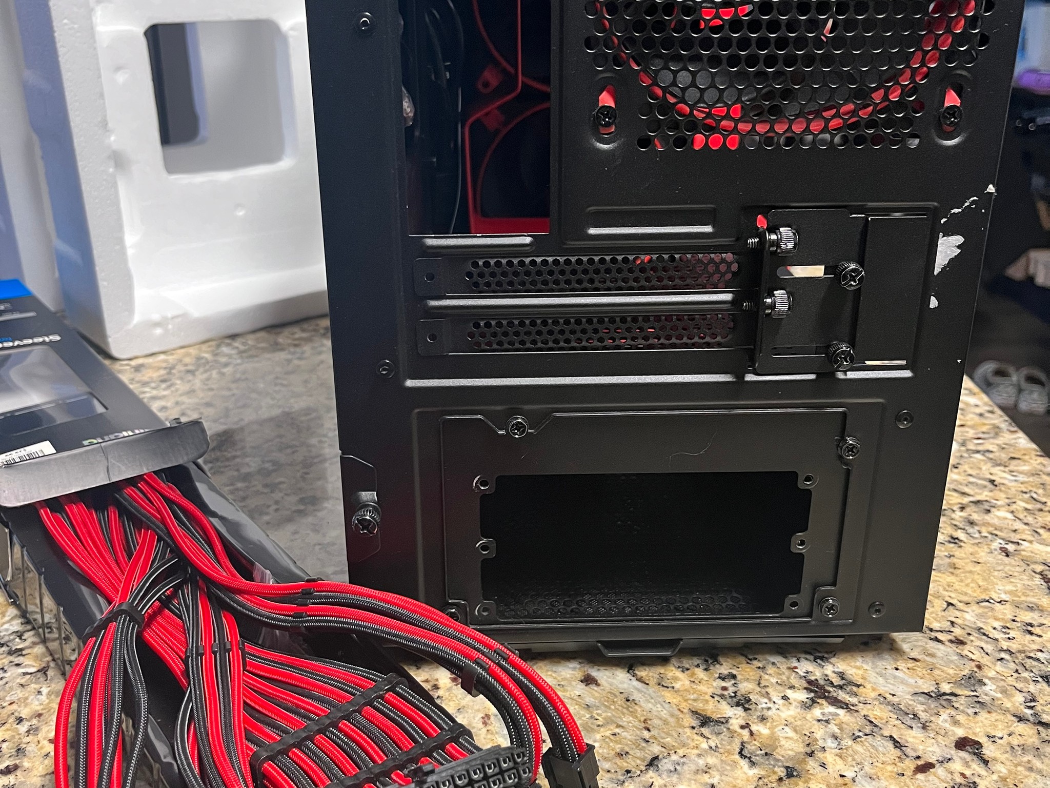 MSI GTX 1070 Gaming + NZXT H210i ITX case