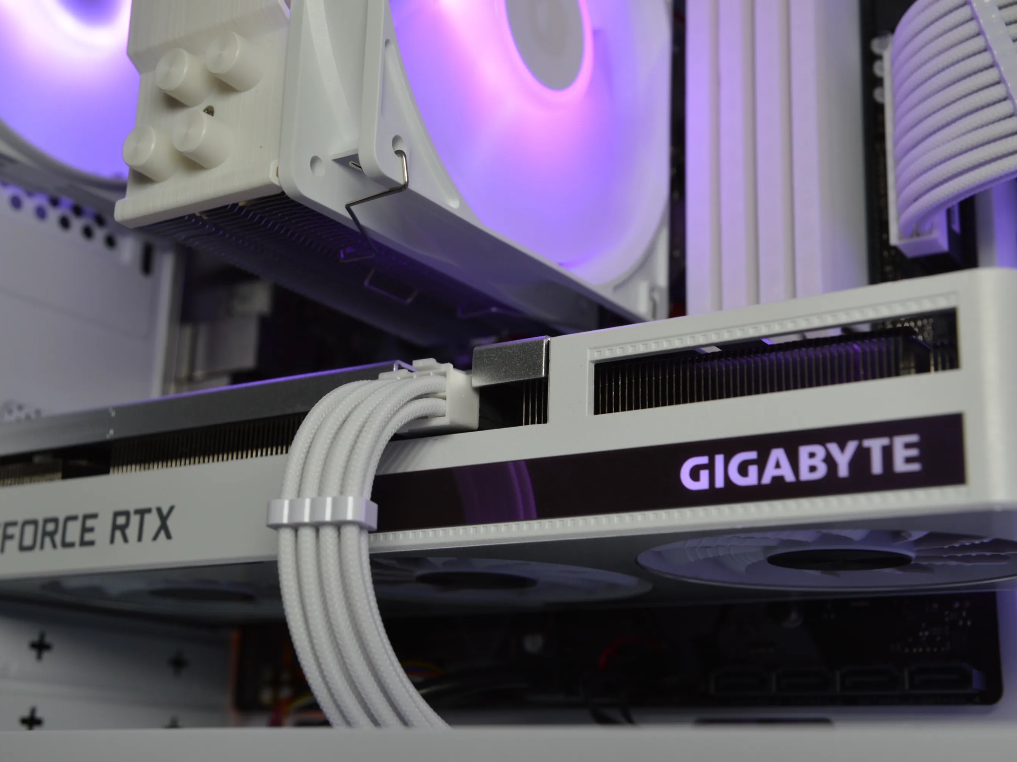 🔮🌨️| RTX 3060 12GB | Ryzen 5 5500 | 32GB DDR4 RAM | 1TB NVME SSD | Royal Winter |