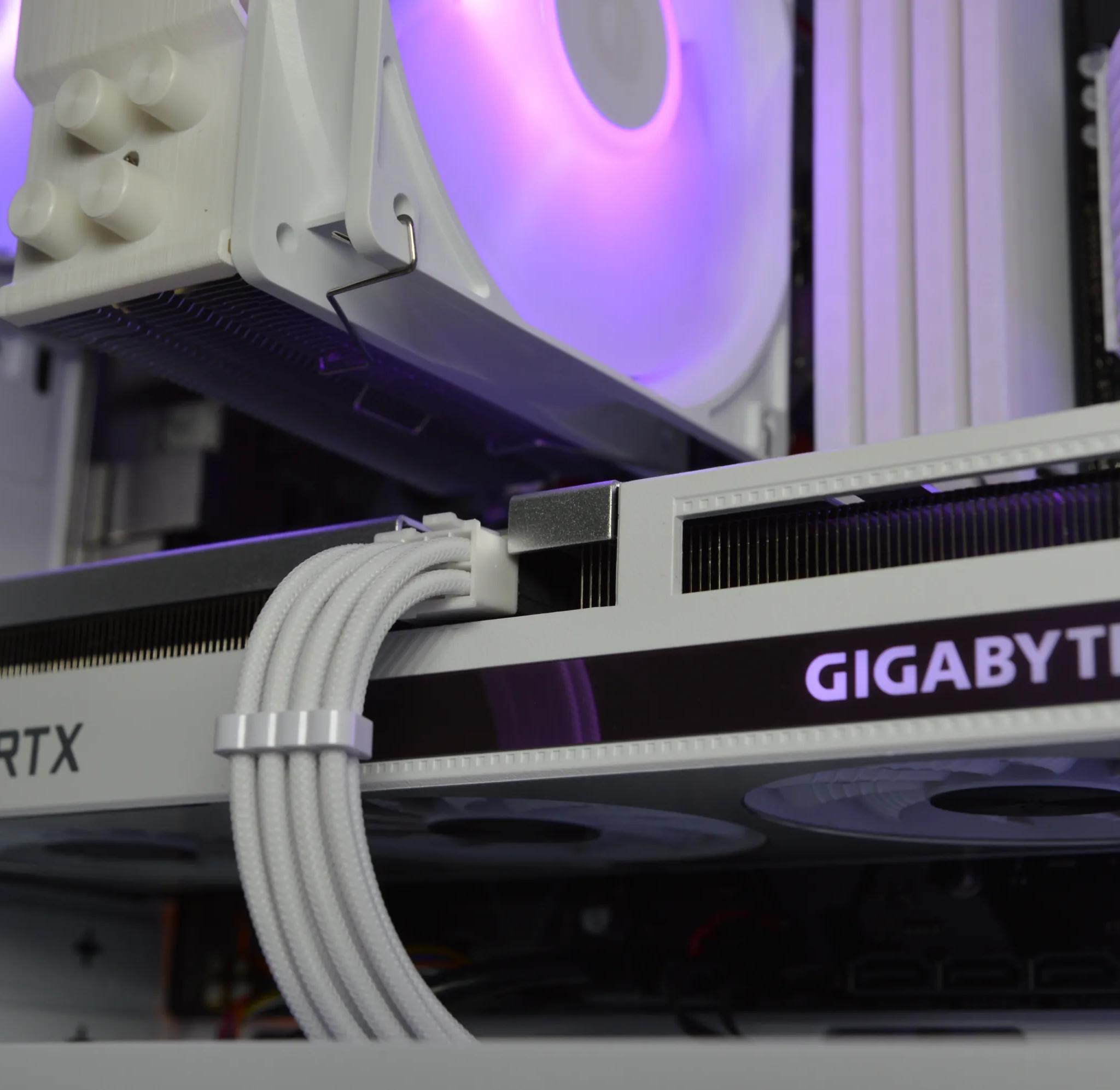 🔮🌨️| RTX 3060 12GB | Ryzen 5 5500 | 32GB DDR4 RAM | 1TB NVME SSD | Royal Winter |