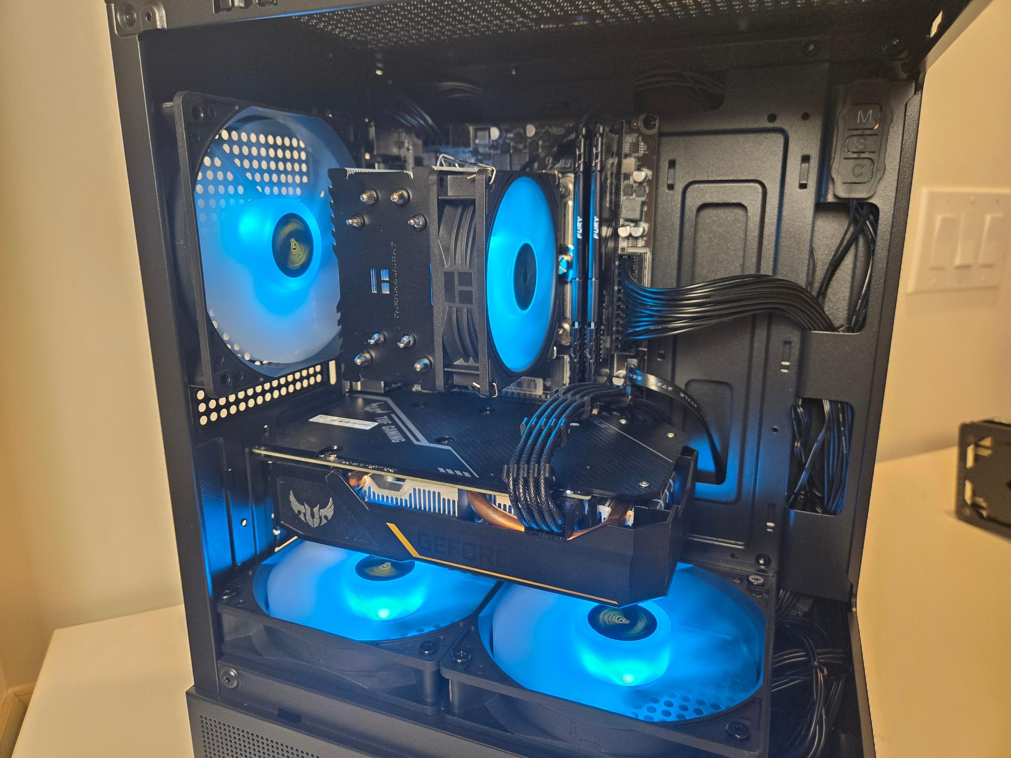GTX 1660 Ti | Intel i5 9400F | 16gb DDR4 | 512gb SSD⚡