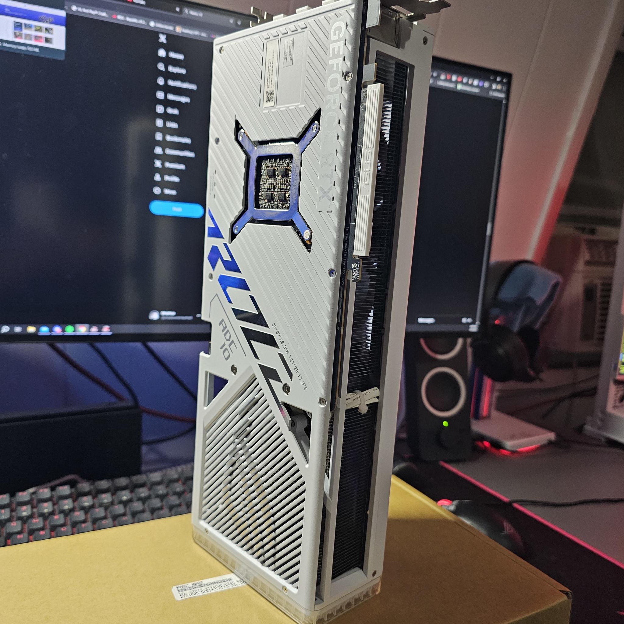 ROG Strix GeForce RTX 4090 24GB GDDR6X White OC Edition