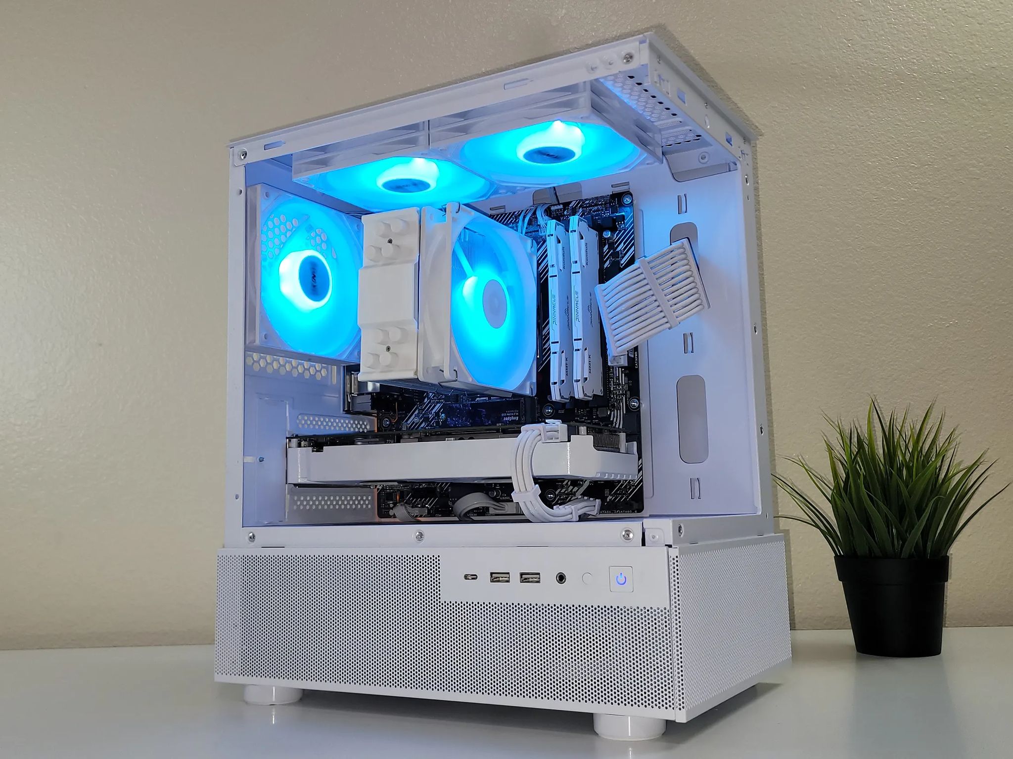 Ryzen 5 3600 | GeForce GTX 1060 3GB | 16GB DDR4 | 512GB SSD