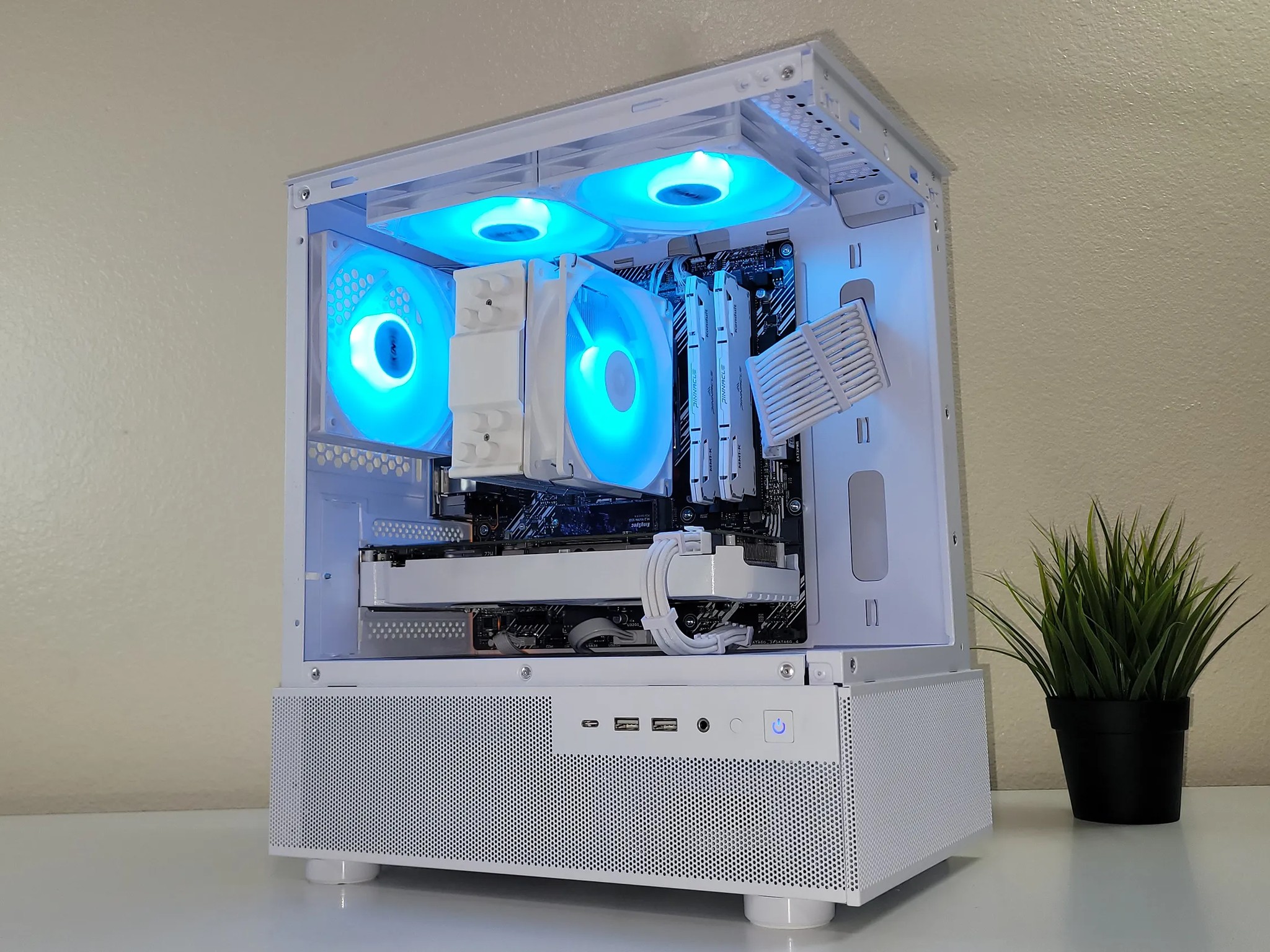 Ryzen 5 3600 | GeForce GTX 1060 3GB | 16GB DDR4 | 512GB SSD