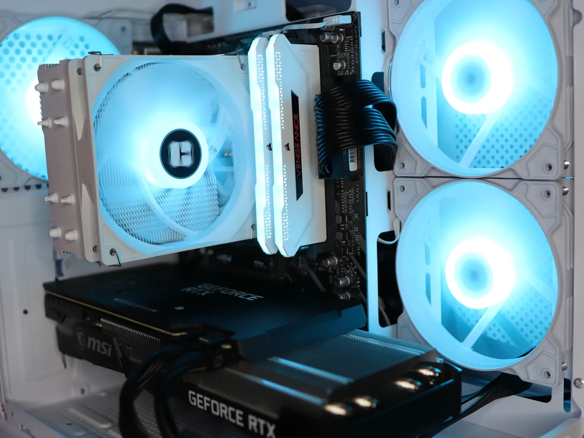 1080p/1440p Gaming PC | RTX 3070 | RYZEN 7 3700X | 32GB RAM | WIFI |
