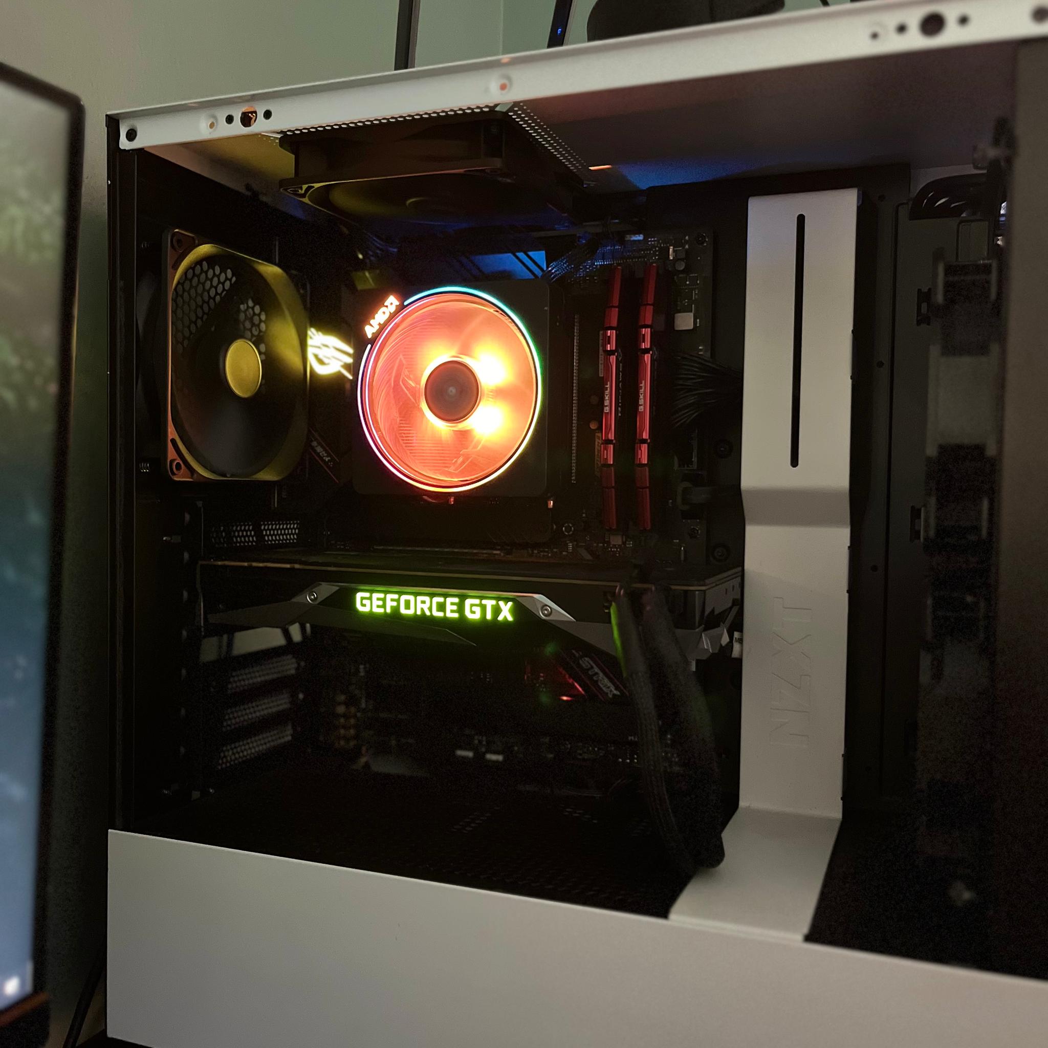 Ryzen 5 5600X, 1080 ti founders edition, 32Gb Ram
