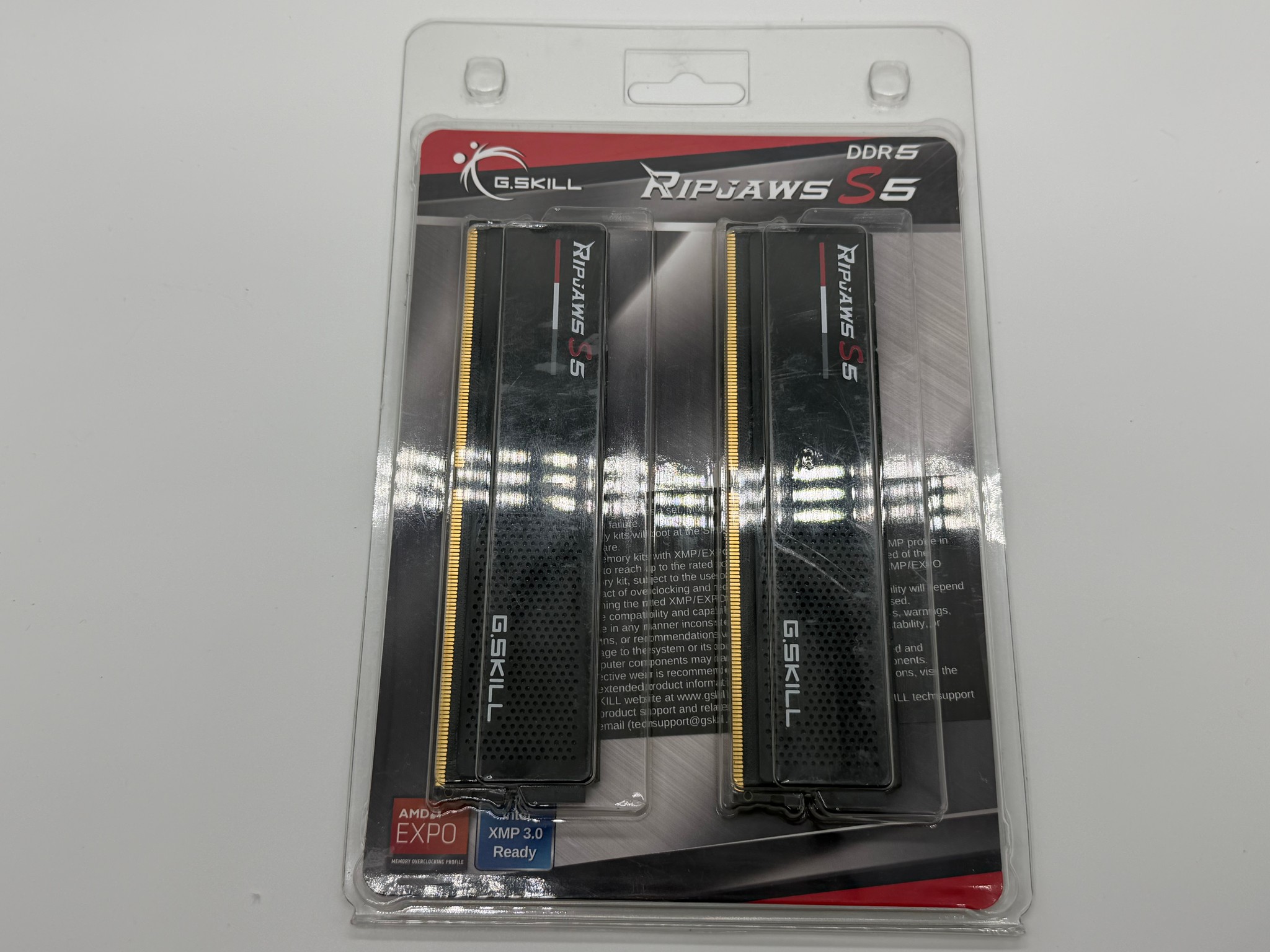 G. SKILL Ripjaws S5 32GB (2 x 16GB) Memory Kit (F5-6000J3636F16GX2-RS5K)