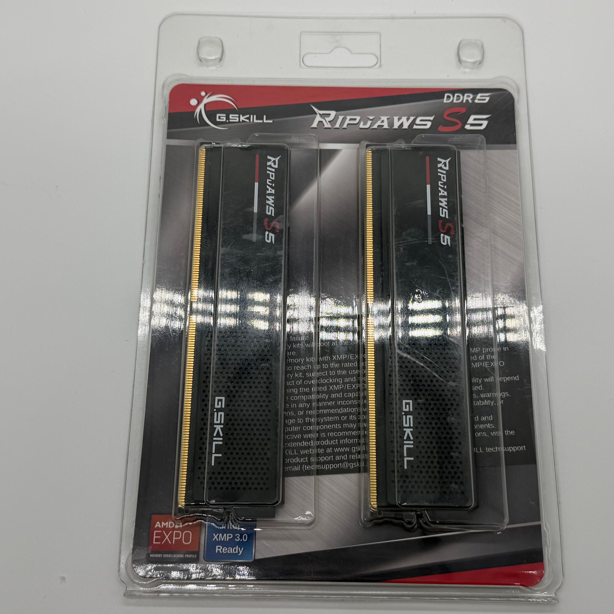 G. SKILL Ripjaws S5 32GB (2 x 16GB) Memory Kit (F5-6000J3636F16GX2-RS5K)