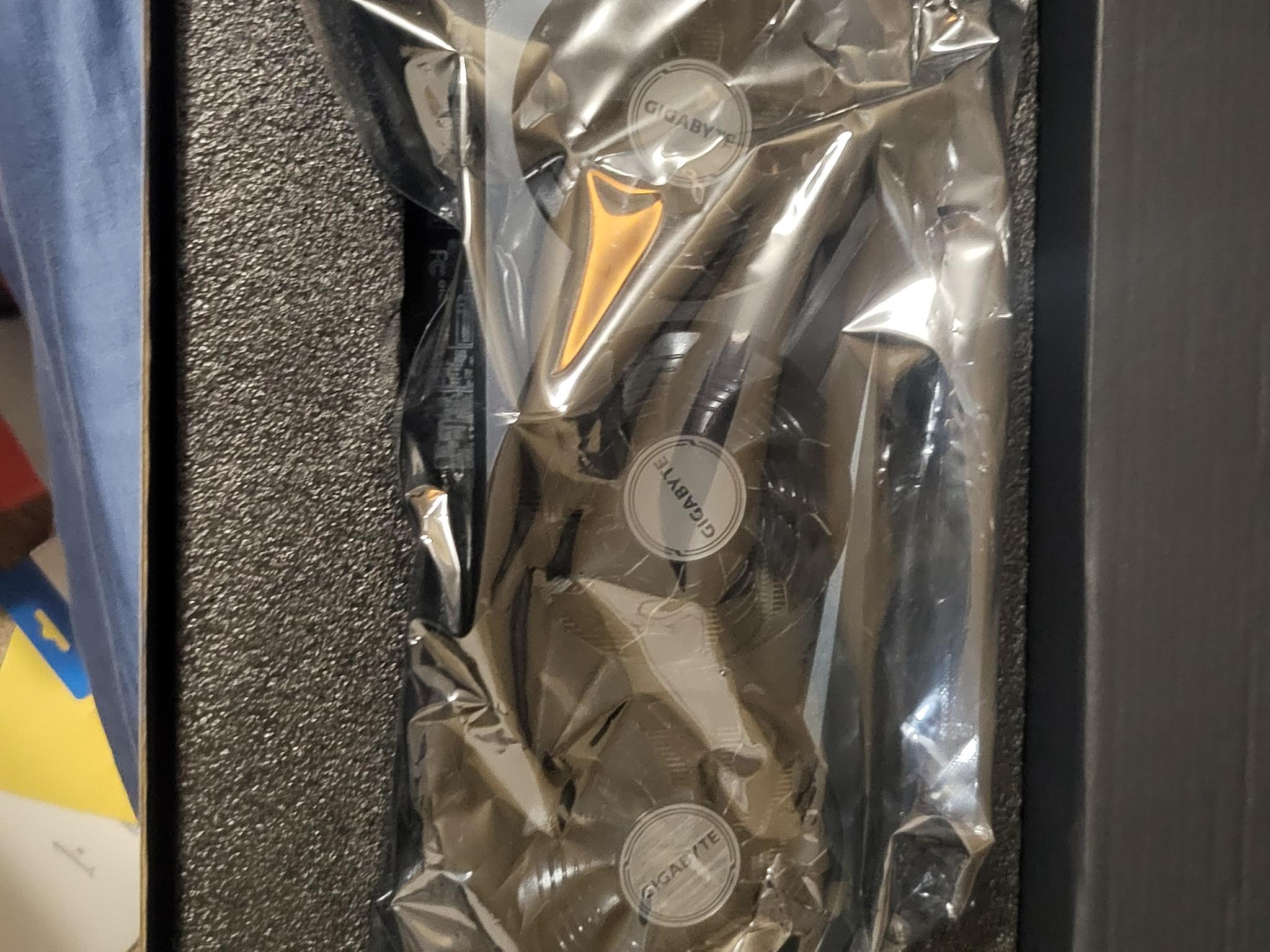 RTX GIGBAYTE 3070 OC With Box