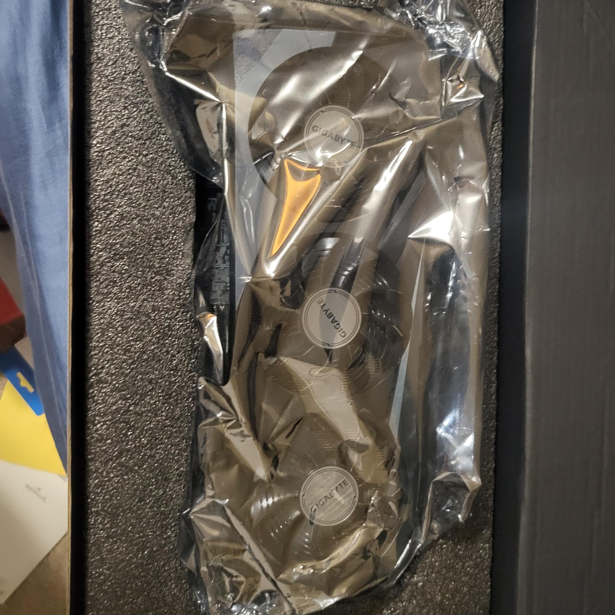 RTX GIGBAYTE 3070 OC With Box