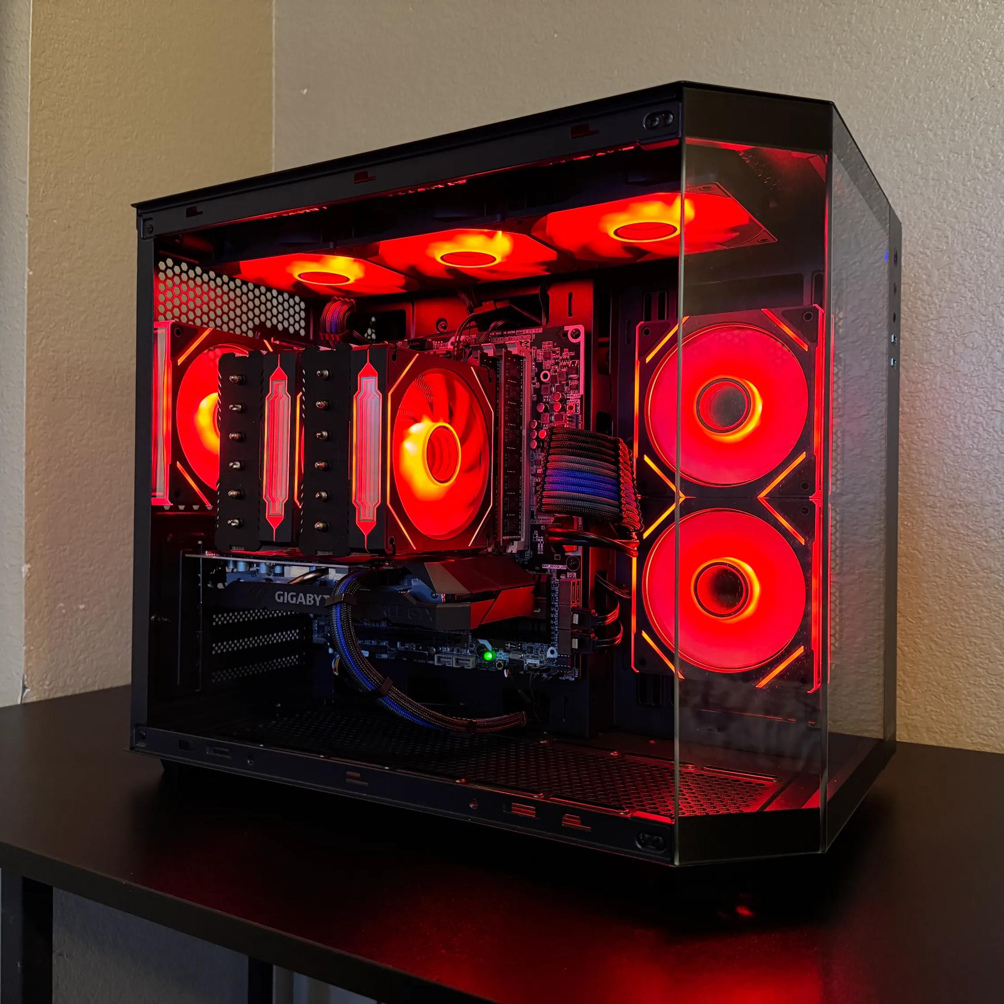 i7 4770K | GeForce GTX 1660 Ti | 16GB Ram | 1.5 TB Storage | WiFi & Bluetooth