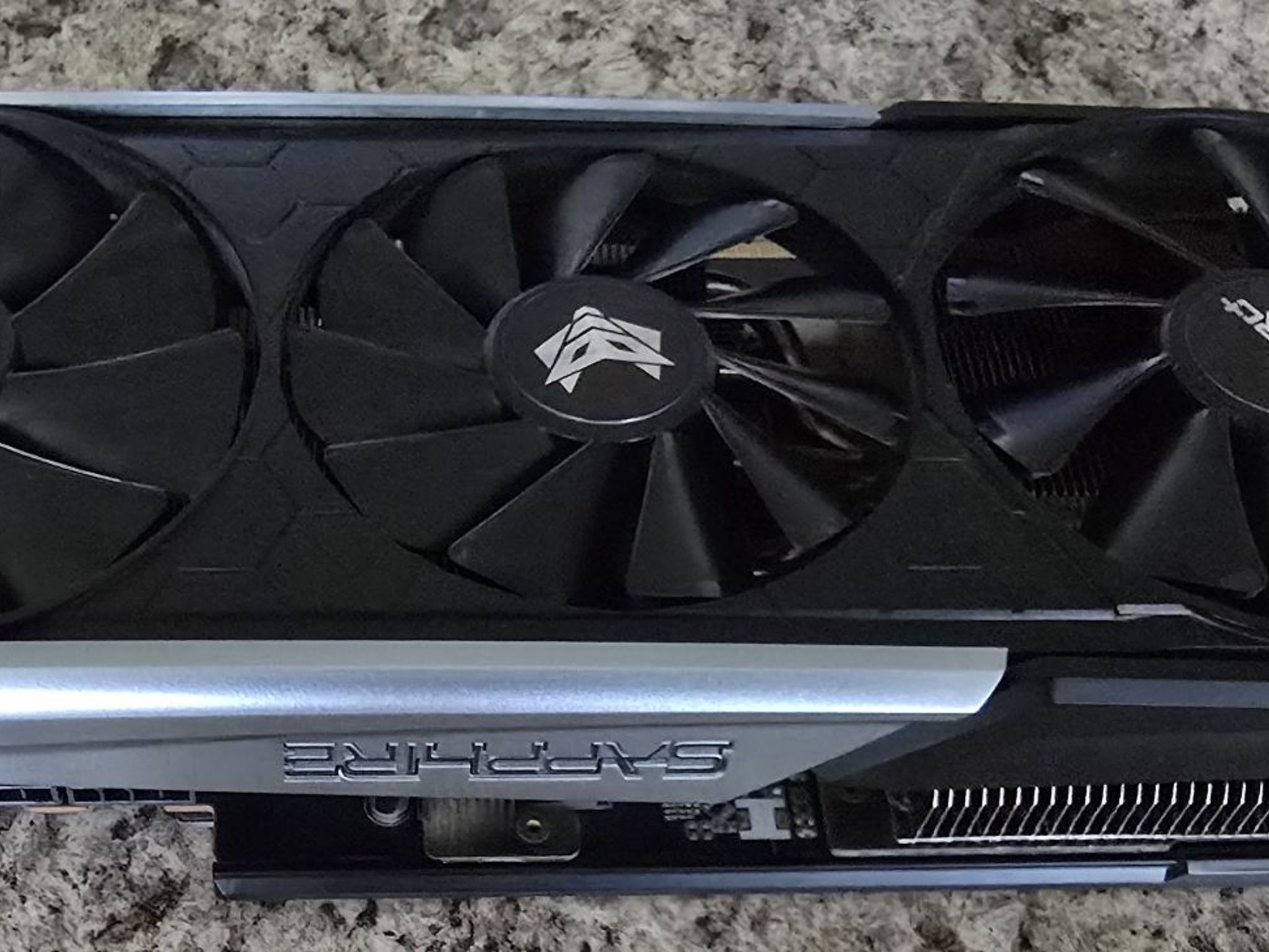 Sapphire NITRO+ RX 5700 XT 8G GDDR6