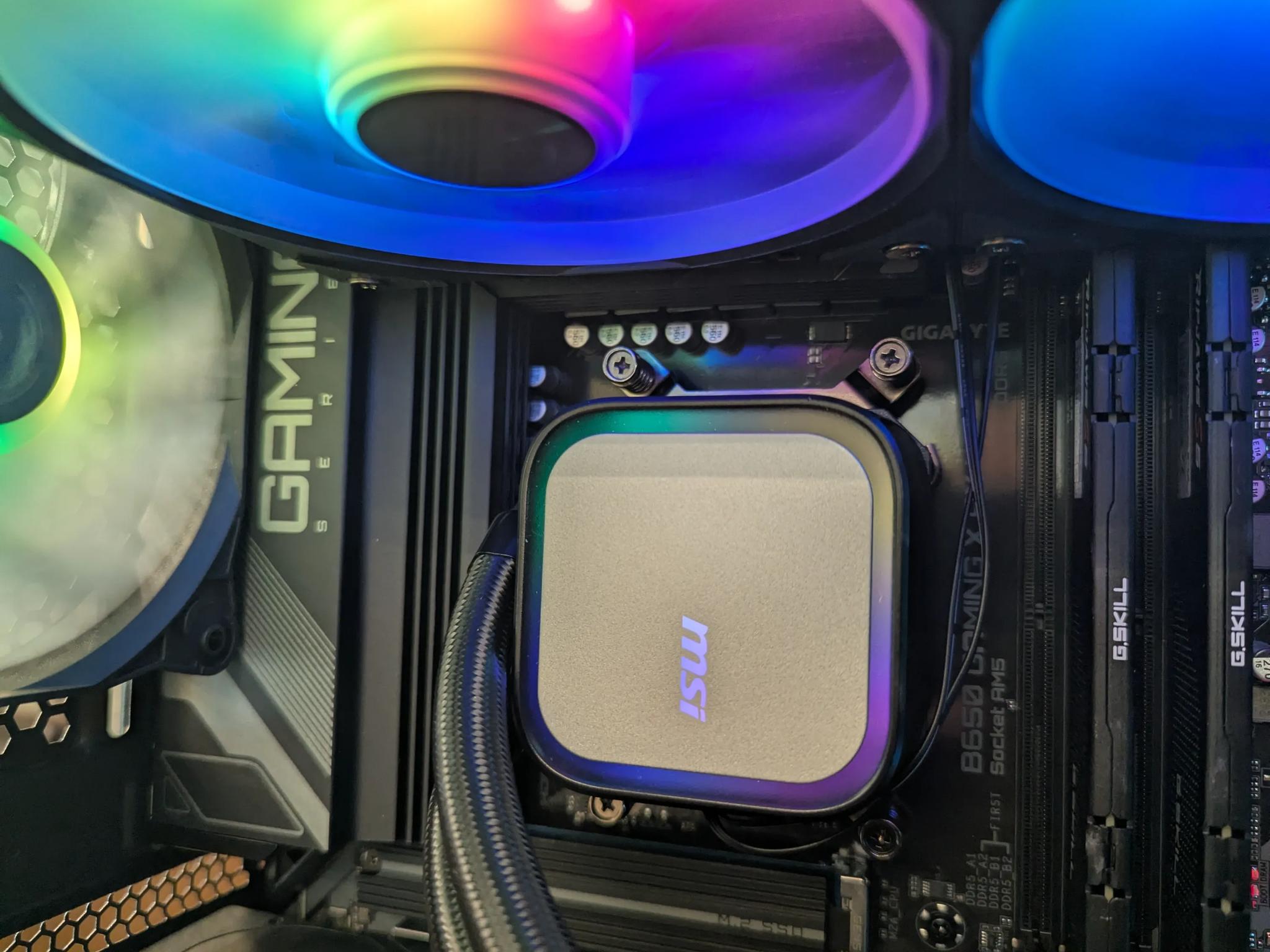 🖤 Ignysa – Sleek RTX 5070 Gaming Rig | 7700 + DDR5 + NVMe Gen4 ⚙️🔥