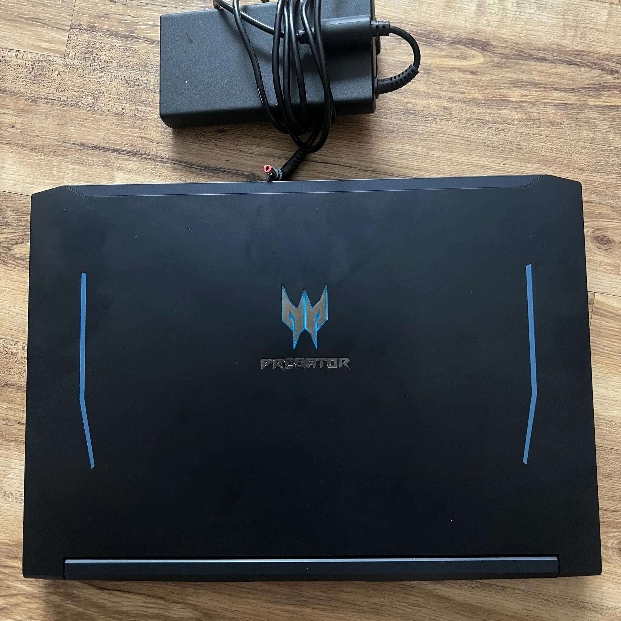 Acer Predator Helios 300 Gaming Laptop Combo Deal (include Xbox Controller and KIZUNA Laptop Case