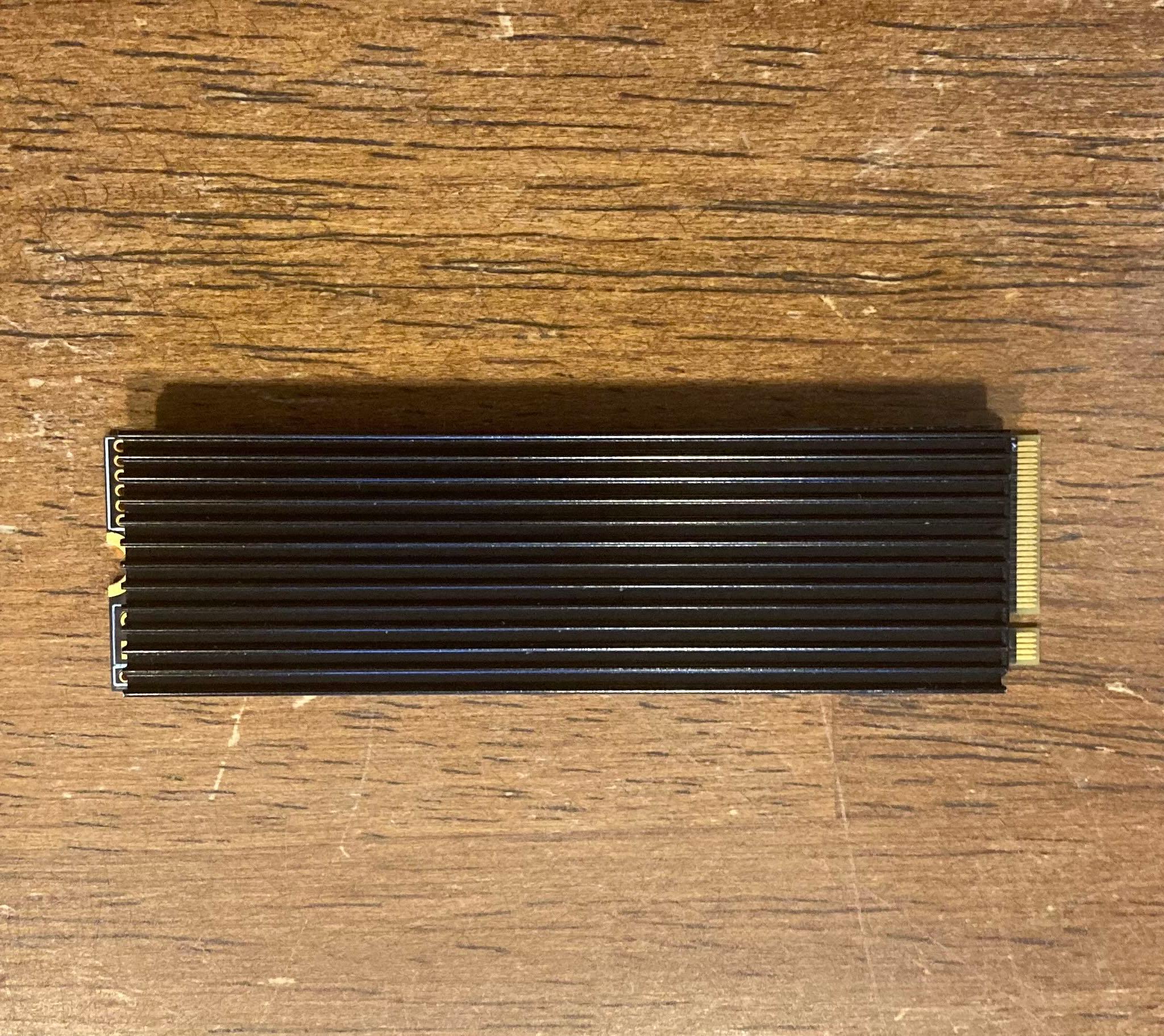 LEVEN JPS600 4TB NVME SSD