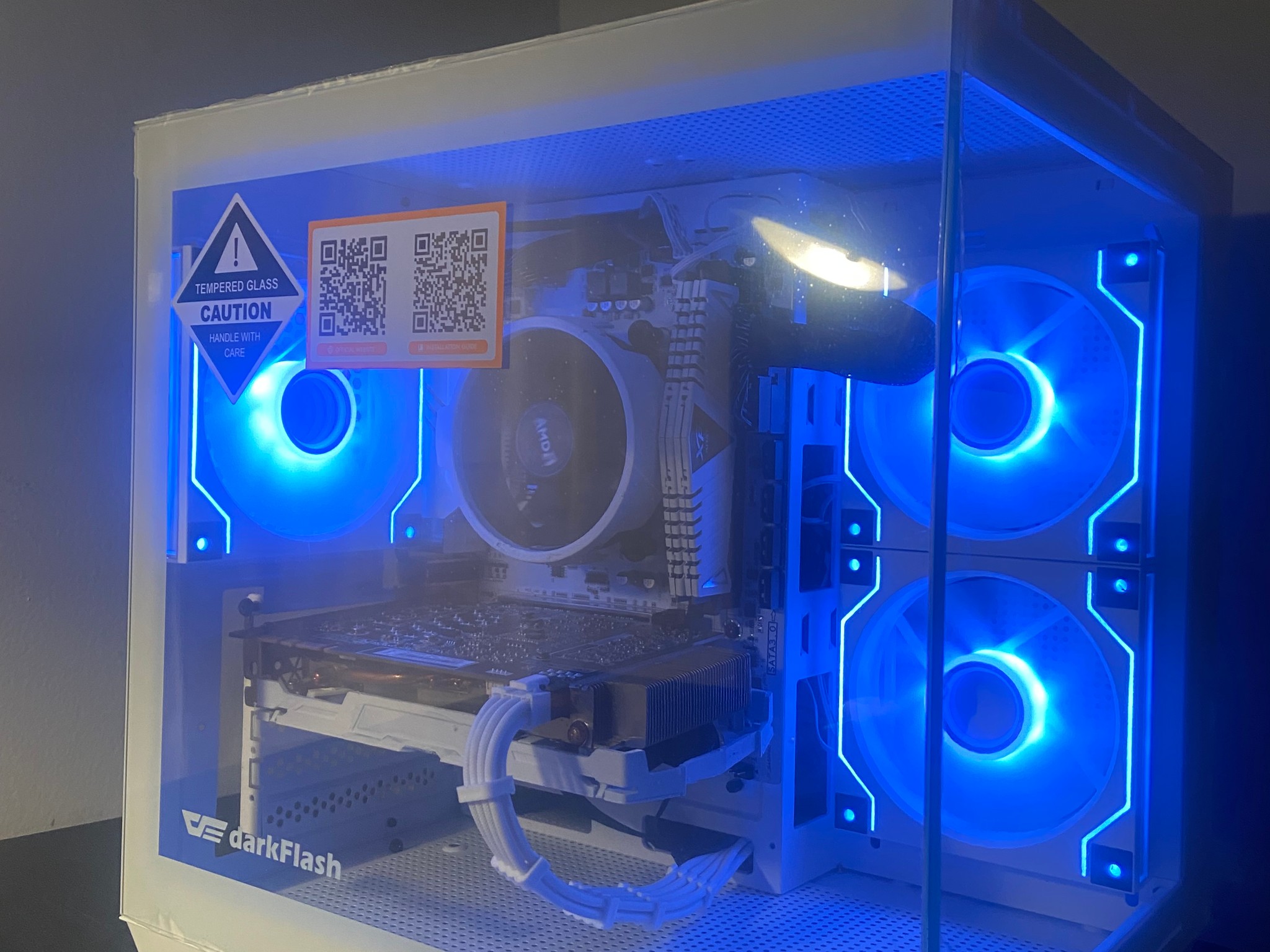 Custom White Gaming Computer – Ryzen 2600 | 16GB DDR4 | GTX 1070 8GB