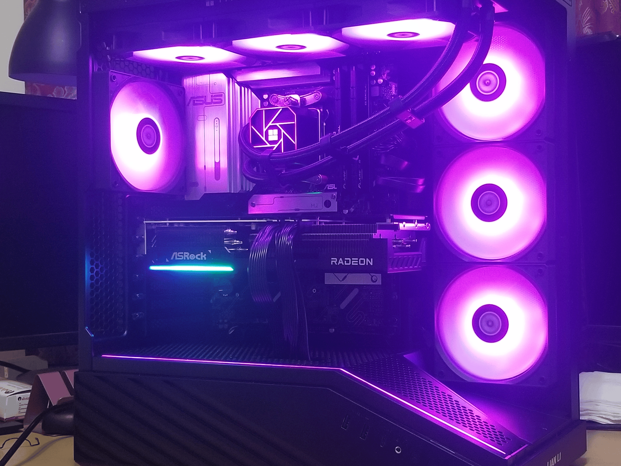 Solid Gaming PC | 9850X3D | 9070 XT | 32g DDR5-6000 | 2 Tb NVME