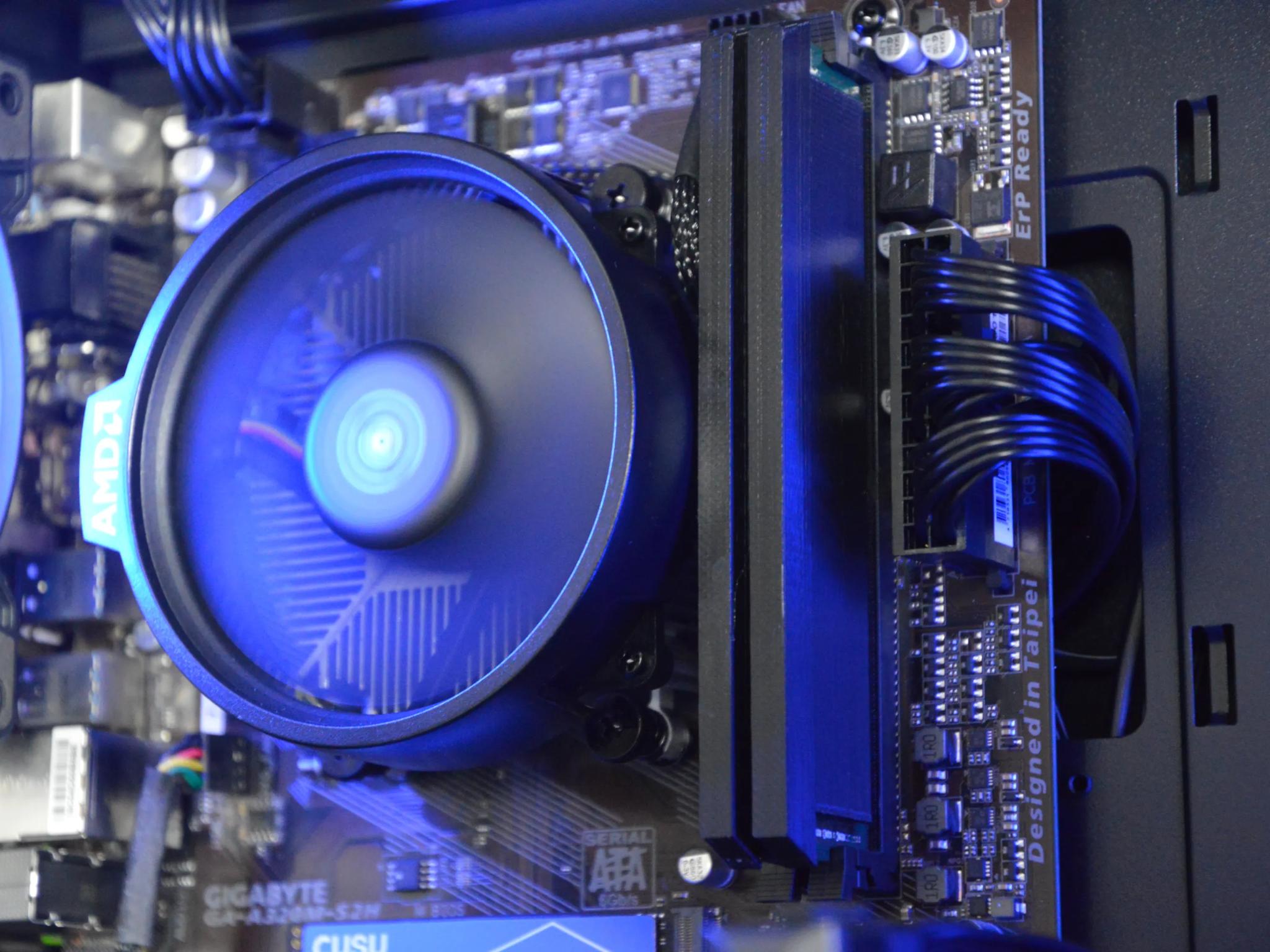 🧊🧊| RX 5500XT 8GB | RYZEN 3 2300X | 16GB DDR4 RAM | 512GB NVME SSD | The Fridge |