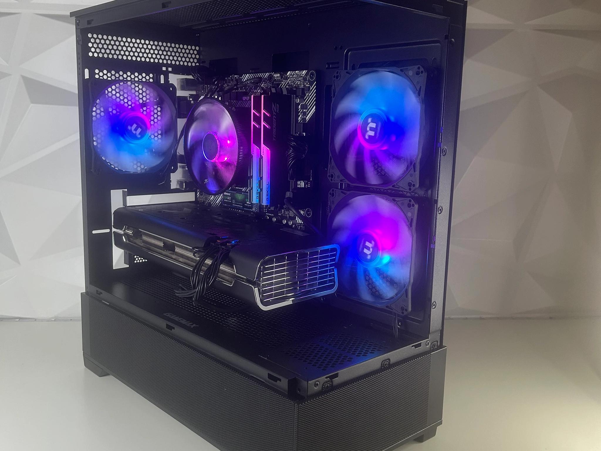 🔥 Ember 🔥 Ryzen 5 3600, RX 5700 XT, 1TB SSD, 16GB Ram