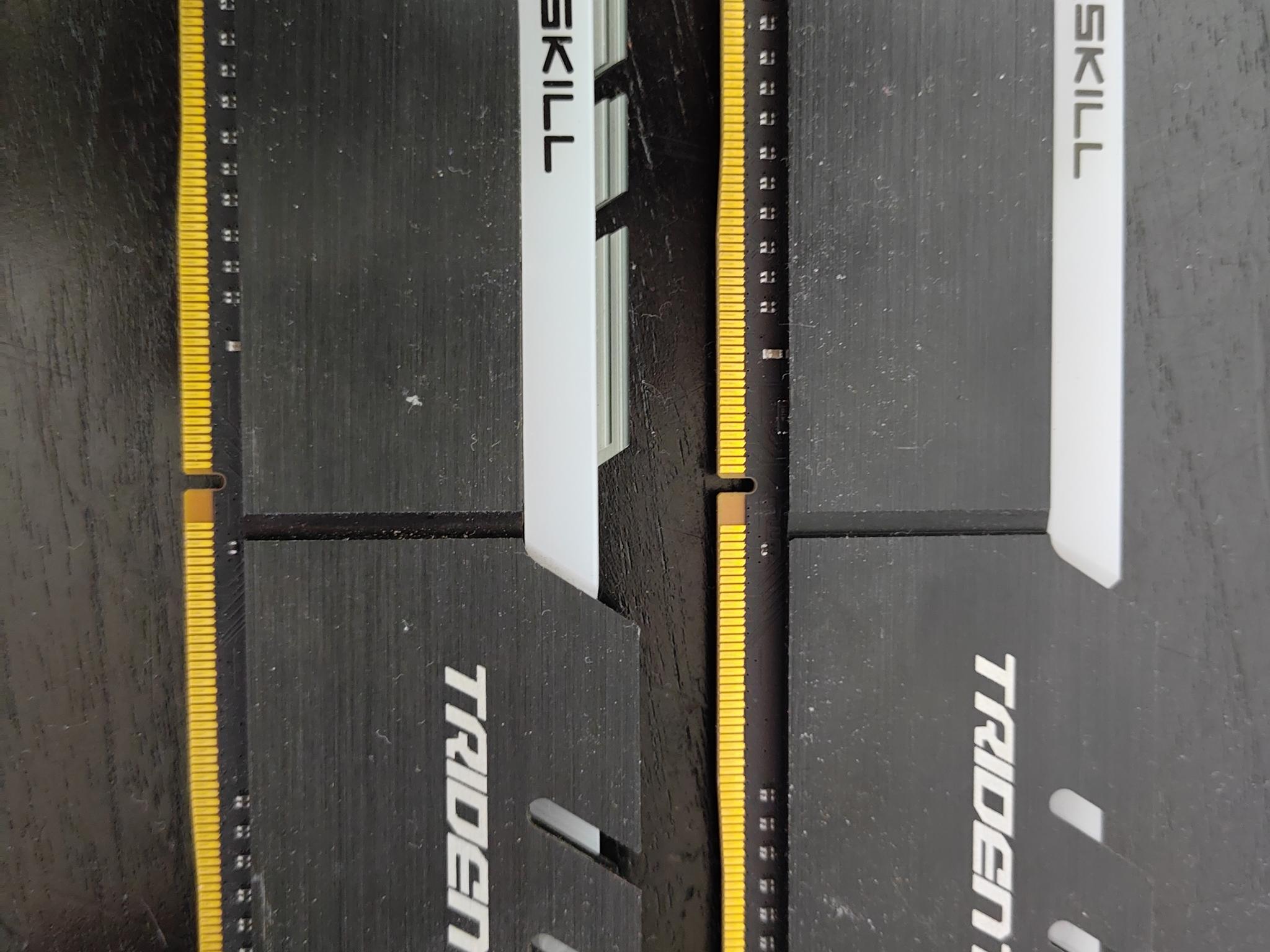 g skill trident z RGB 2x8 16 gb desktop DDR4 memory