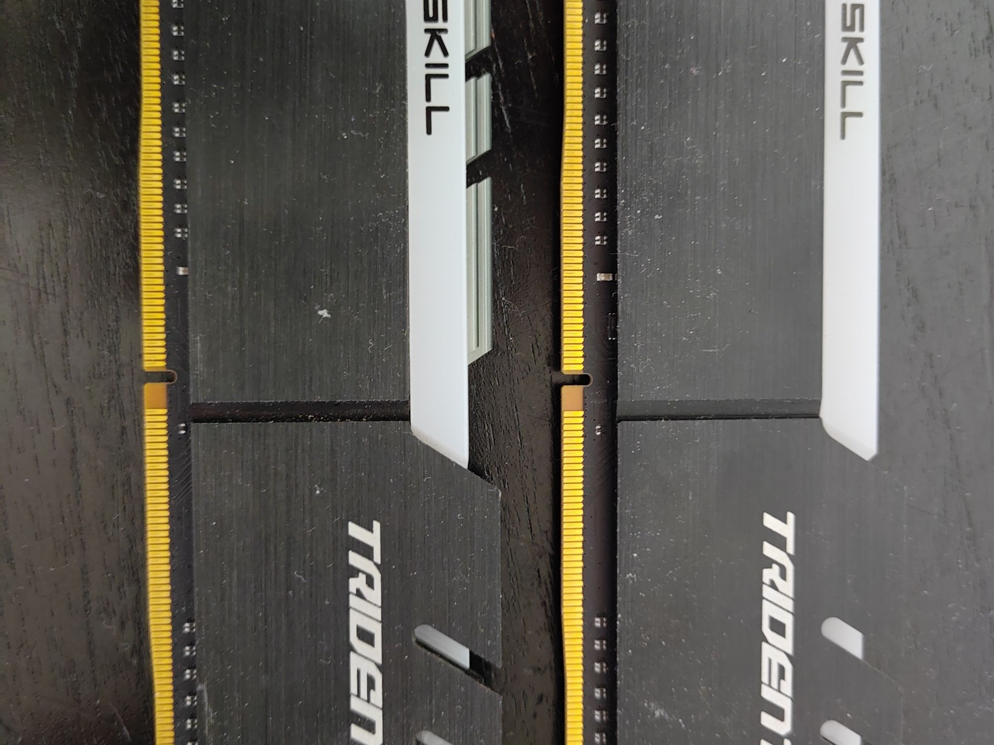 g skill trident z RGB 2x8 16 gb desktop DDR4 memory