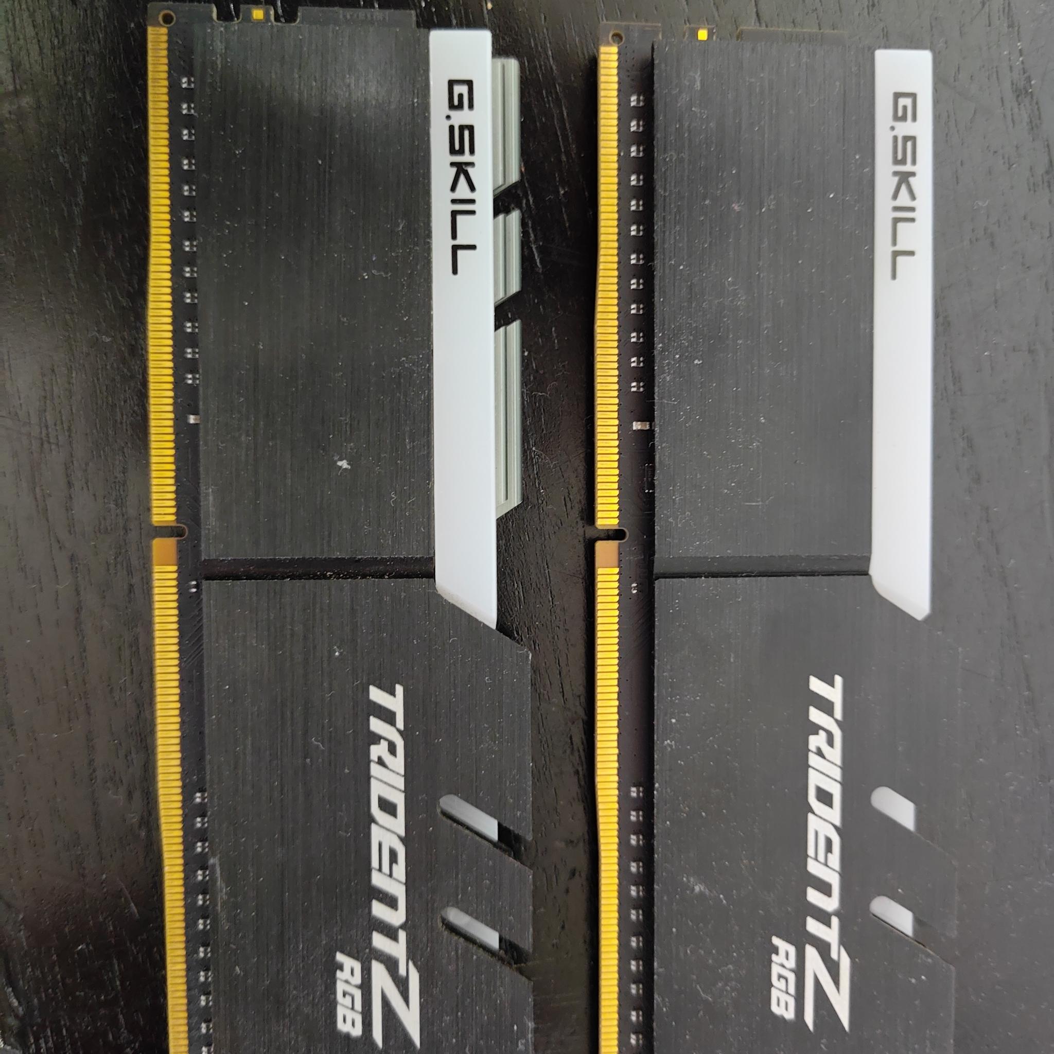 g skill trident z RGB 2x8 16 gb desktop DDR4 memory