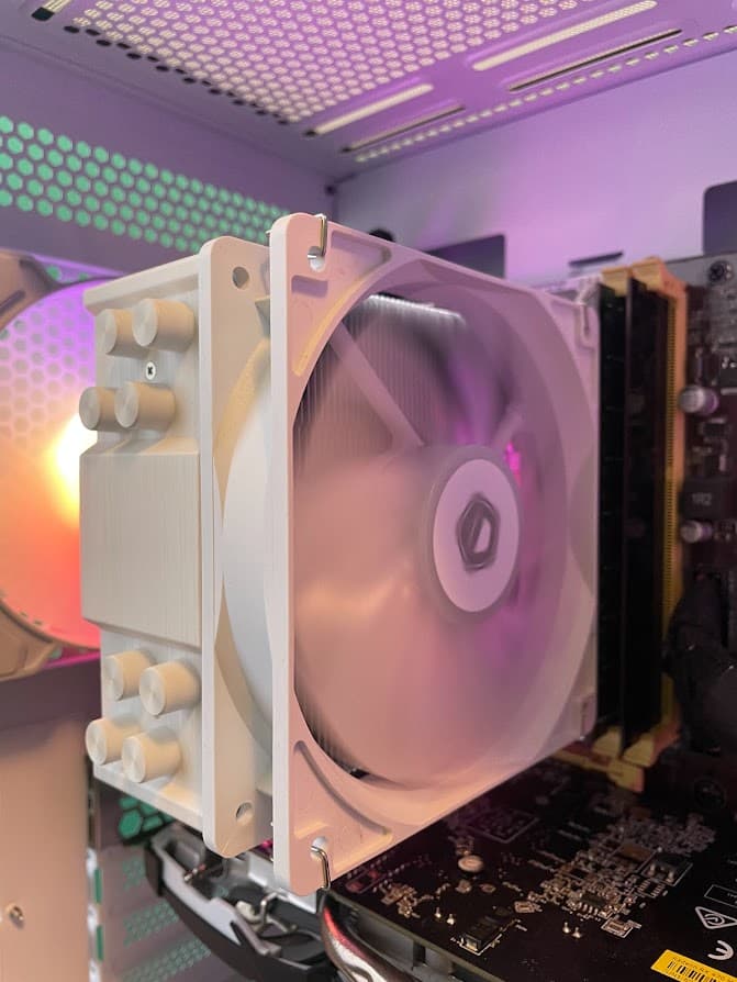 RGB White Gaming PC| Intel i5 / Amd RX580 / 8GB / 1TB Win 10 Pro WiFi