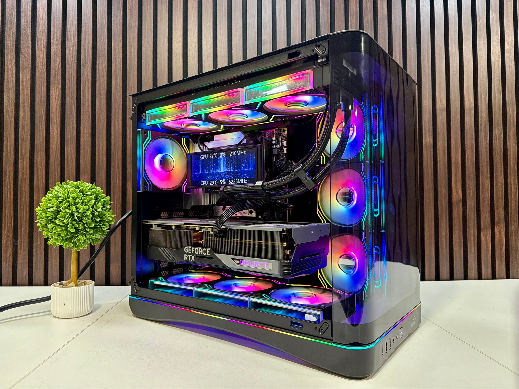 RTX 4080 | Ryzen 9800X3D | 32GB DDR5 | 2TB M.2 | 1000 Watt Gold PSU | LCD AIO