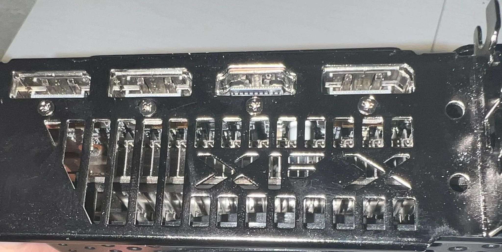 Radeon RX 7600 8GB (XFX SWFT 210)