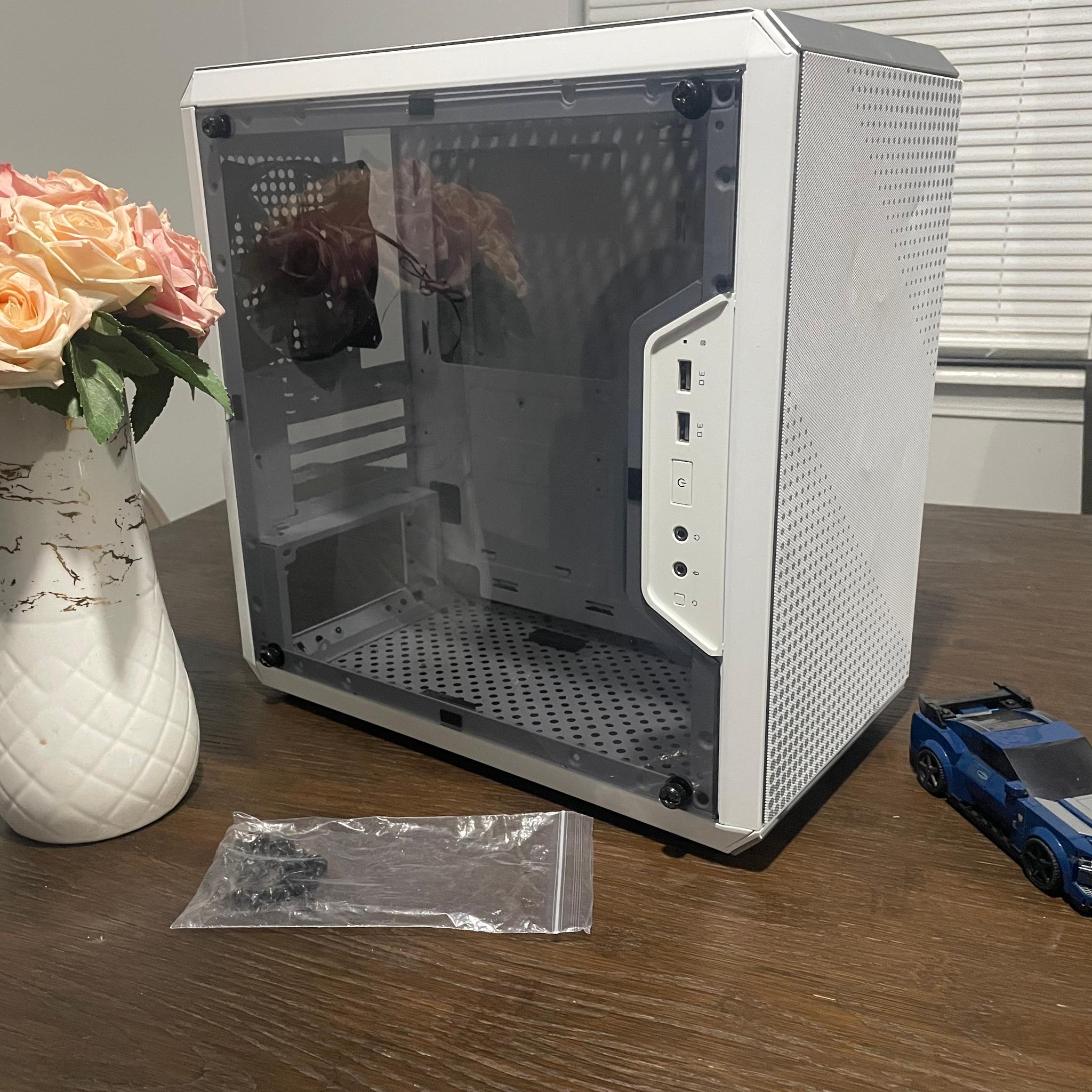 COOLERMASTER MASTER BOX Q300L “White”