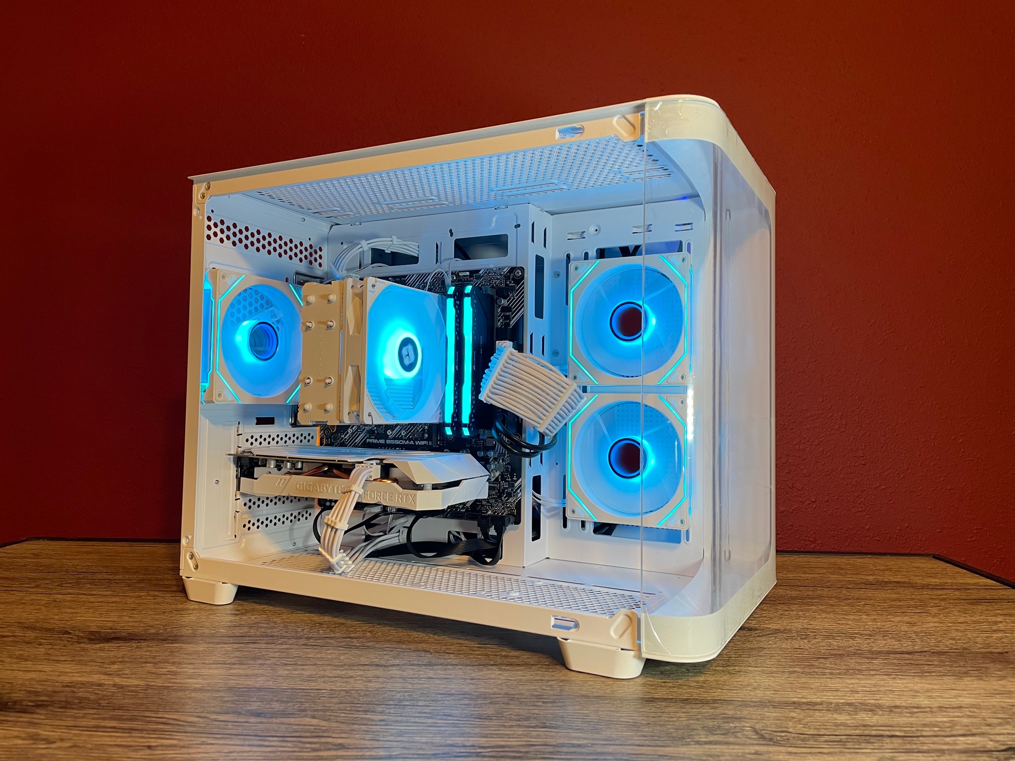 White RTX 2060 Gaming PC (Ryzen 5 3600 | 16GB RAM | 512GB SSD | Wifi + BT)