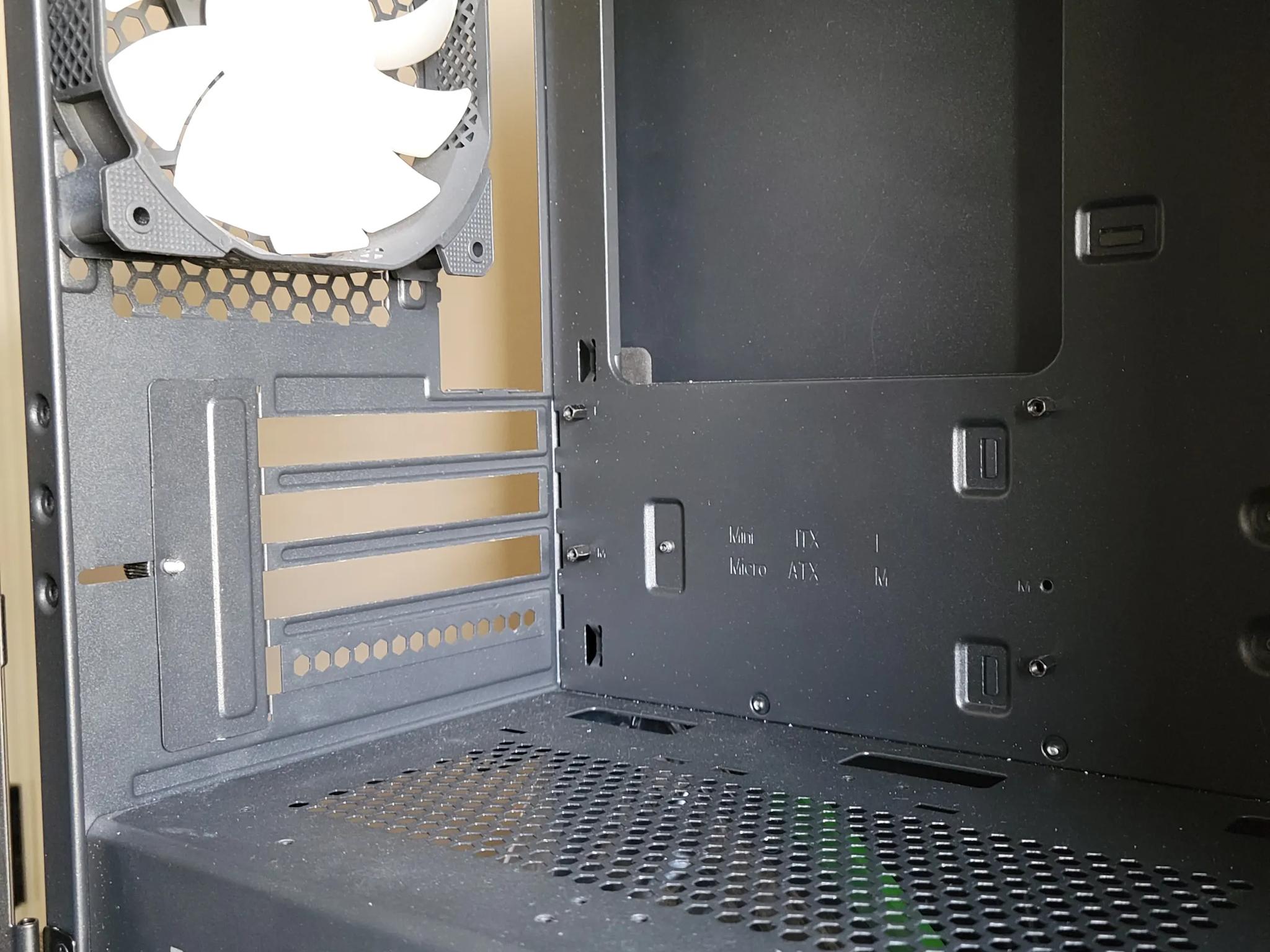 Montech Air 100 ARGB