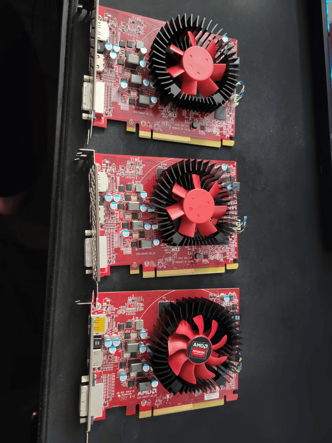GPU LOT: 2 x OEM RX 460 2GB + 1 OEM RX 560DE 2GB Graphics Cards