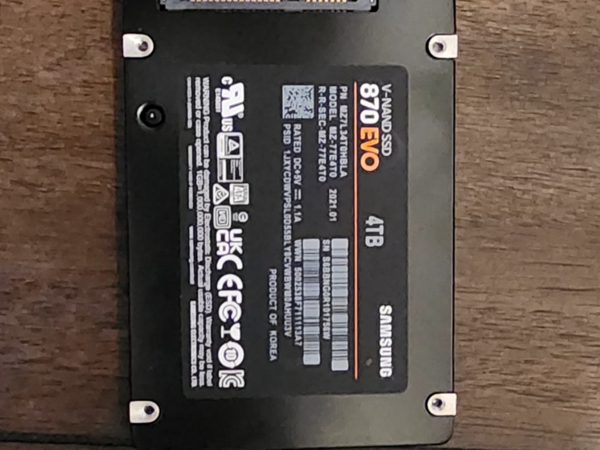 11 units of 870 EVO SATA 2.5" SSD 4TB
