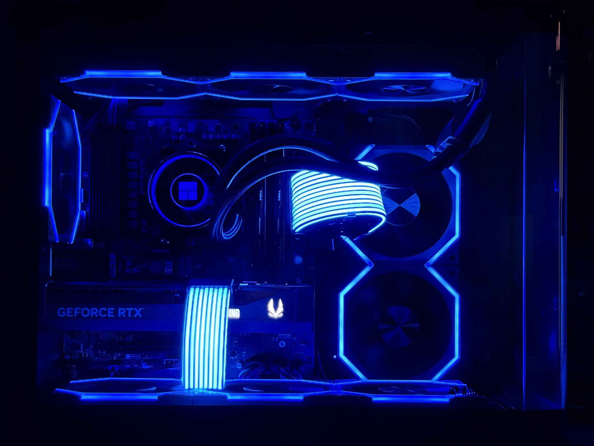 RTX 5070 | Ryzen 5 7500X3D | 32GB DDR5 | Micro ATX | 1440p Gaming PC