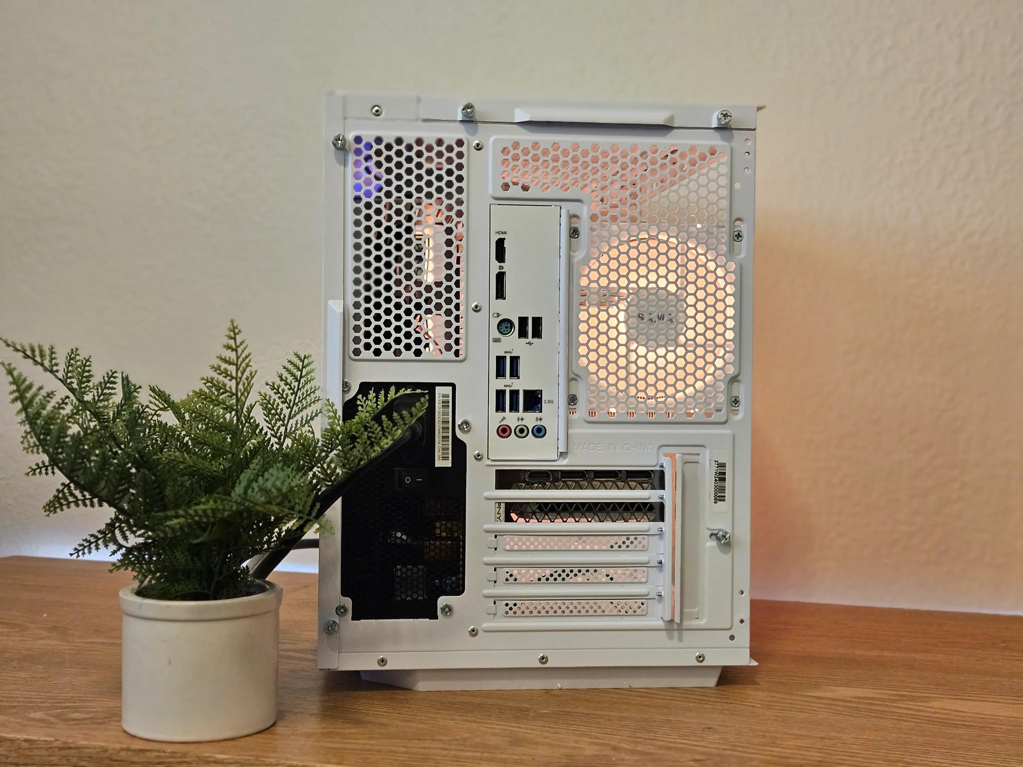 🌨️White Out🌨️ Ryzen 5600 | RTX 3060ti | 32gb Ram - Gaming and Streaming PC