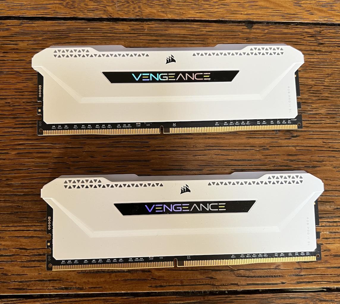 Corsair Vengeance RGB Pro SL 16GB DDR4 3200 CL16