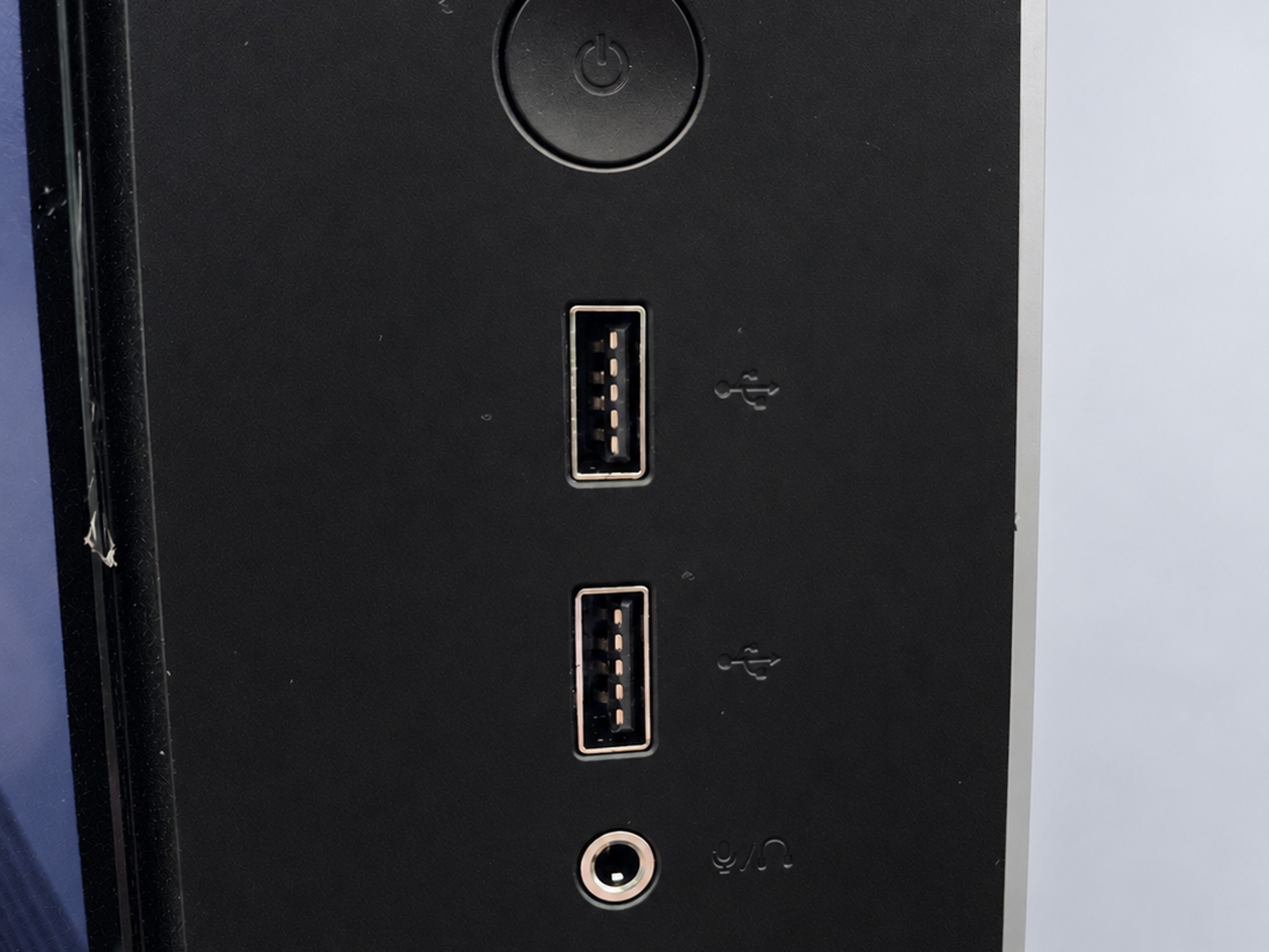 RX 9070 16GB 4K Gaming PC | Ryzen 7 5800X3D 8-Core | 64GB DDR4-3600 | 1TB NVMe | Wi-Fi | Bluetooth