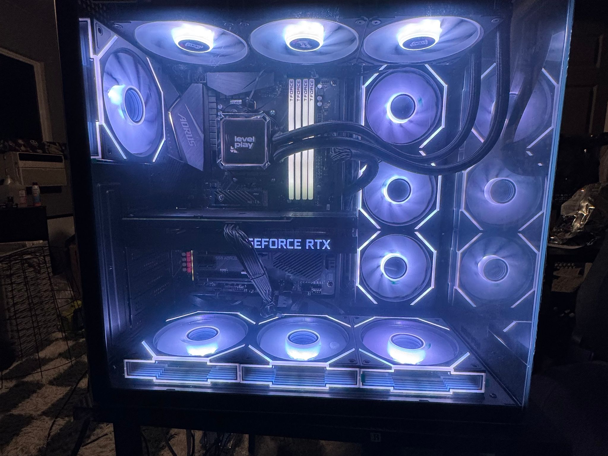Gaming pc ryzen 7 and Rtx 3070