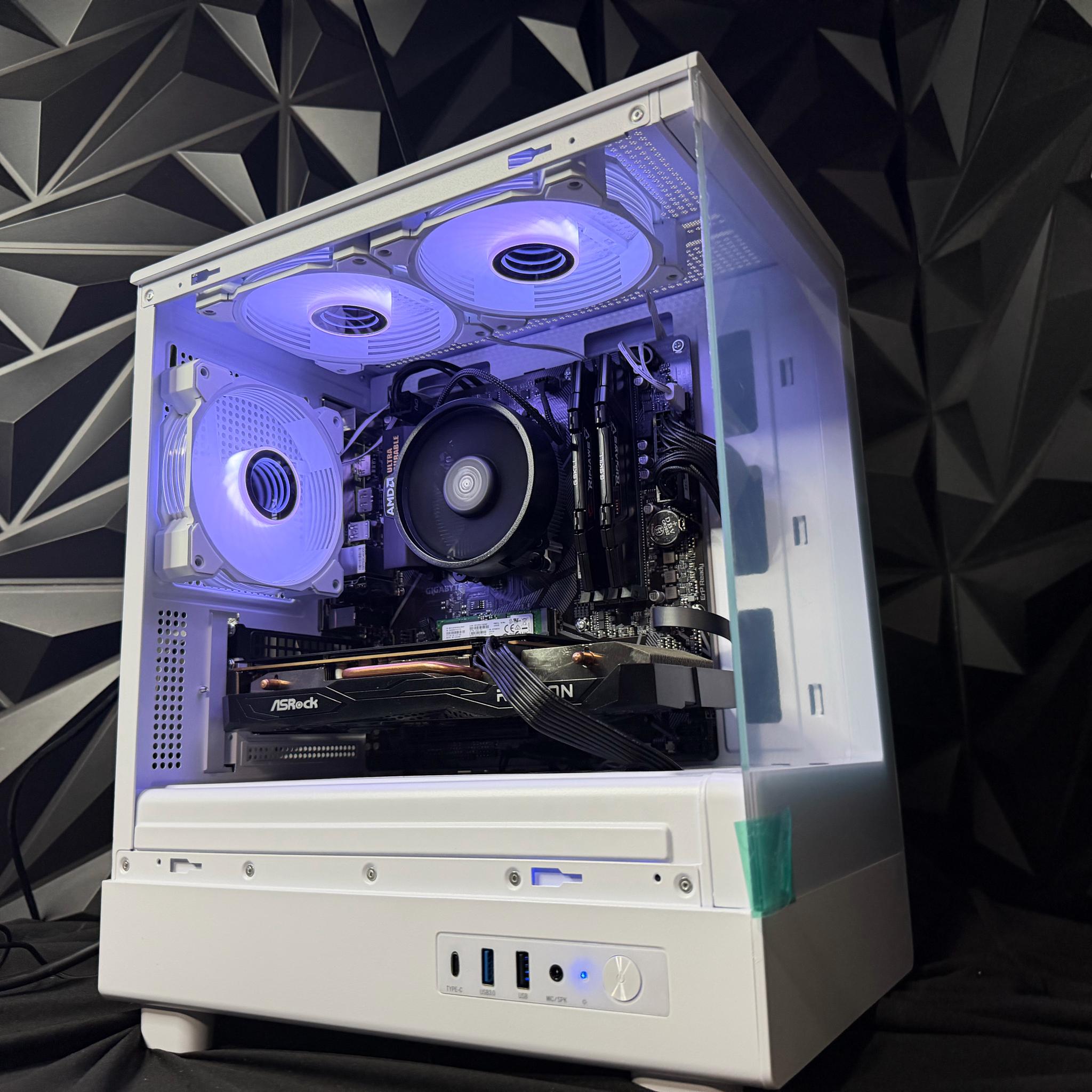 🔥😎 THE MID DADDY Mini 😎🔥Ryzen 5 5500| RX 6600XT| 16 GB DDR4| 500 GB NVMe| 650W PSU