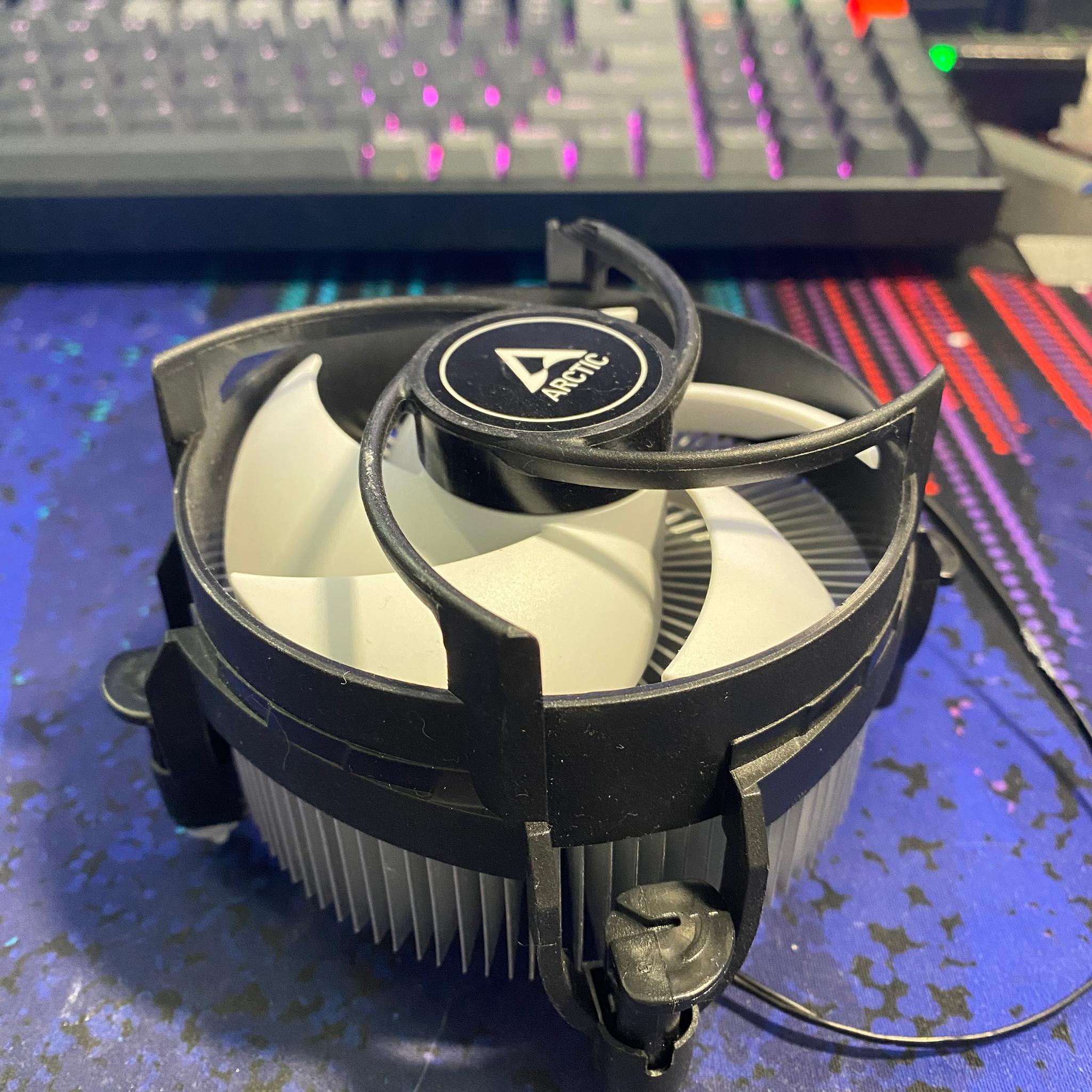 ARCTIC Alpine 12 CPU Cooler, 92 mm PWM Fan Top Blower, Intel LGA 115X/1200, 4-pin 100-2000 RPM