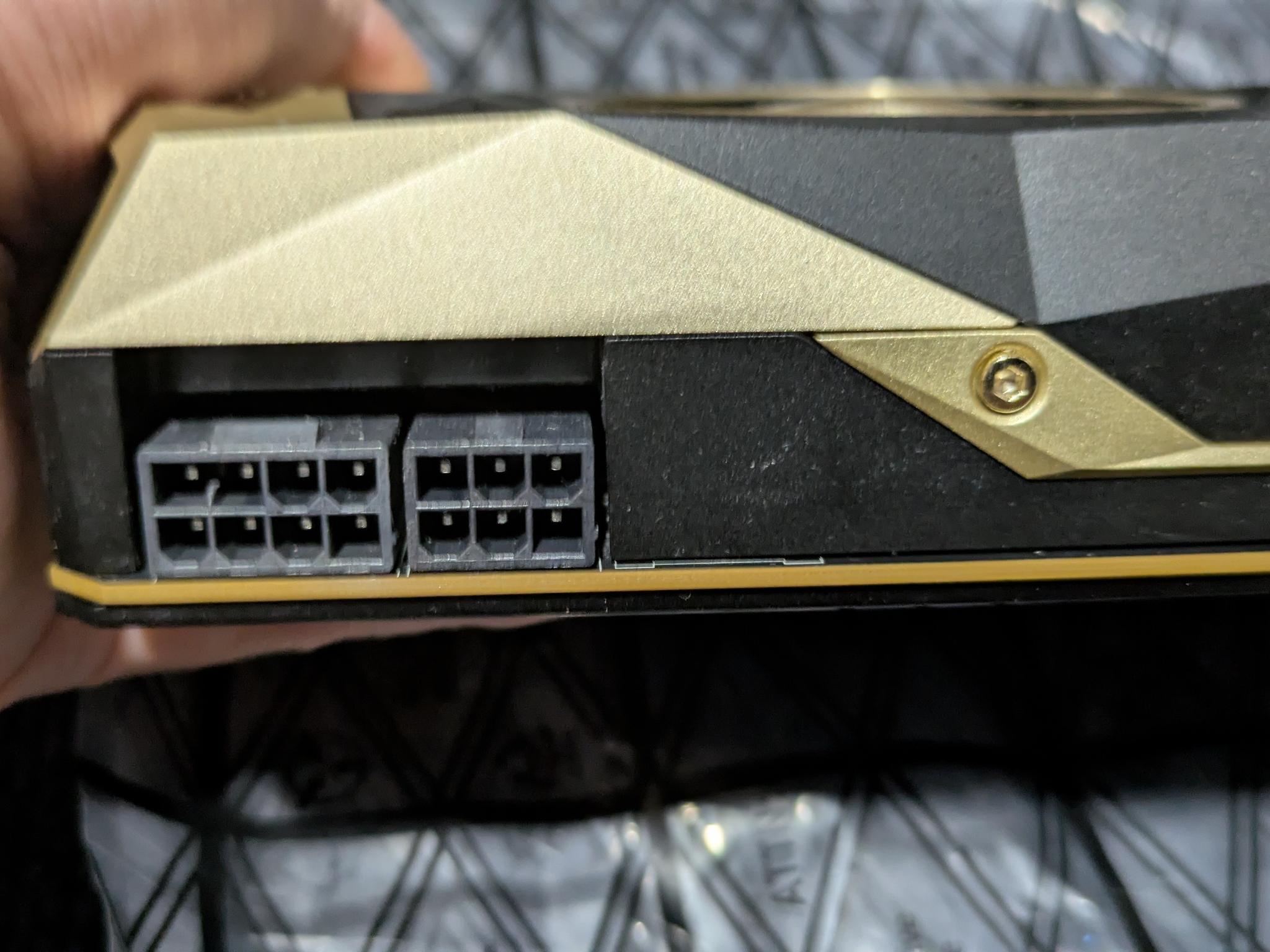 NVIDIA TITAN V - Image 3