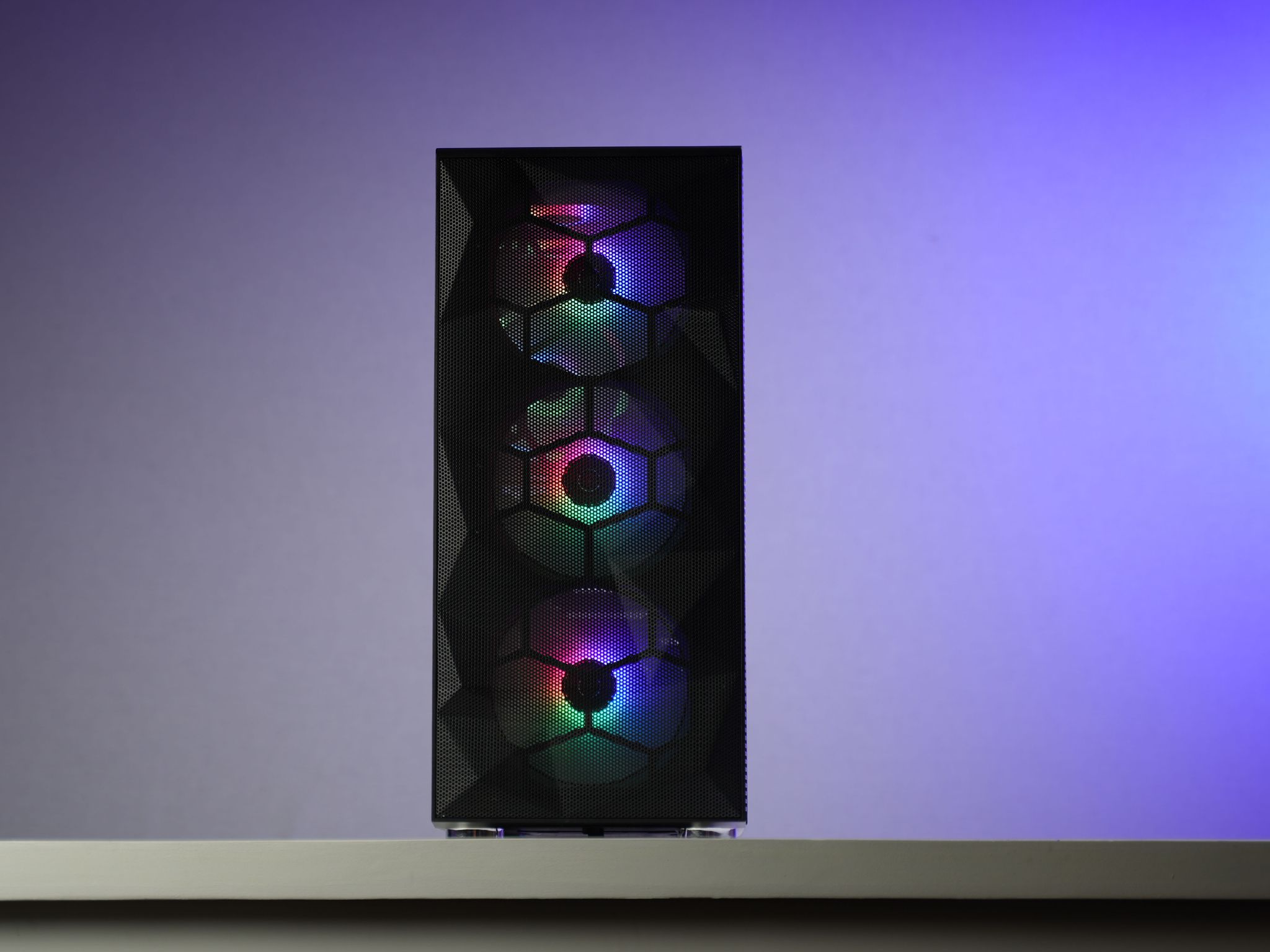 \ RF-02 / RTX 5060 Ryzen 5 5600X 16GB 1TB Windows 11 Gaming PC Powerhouse