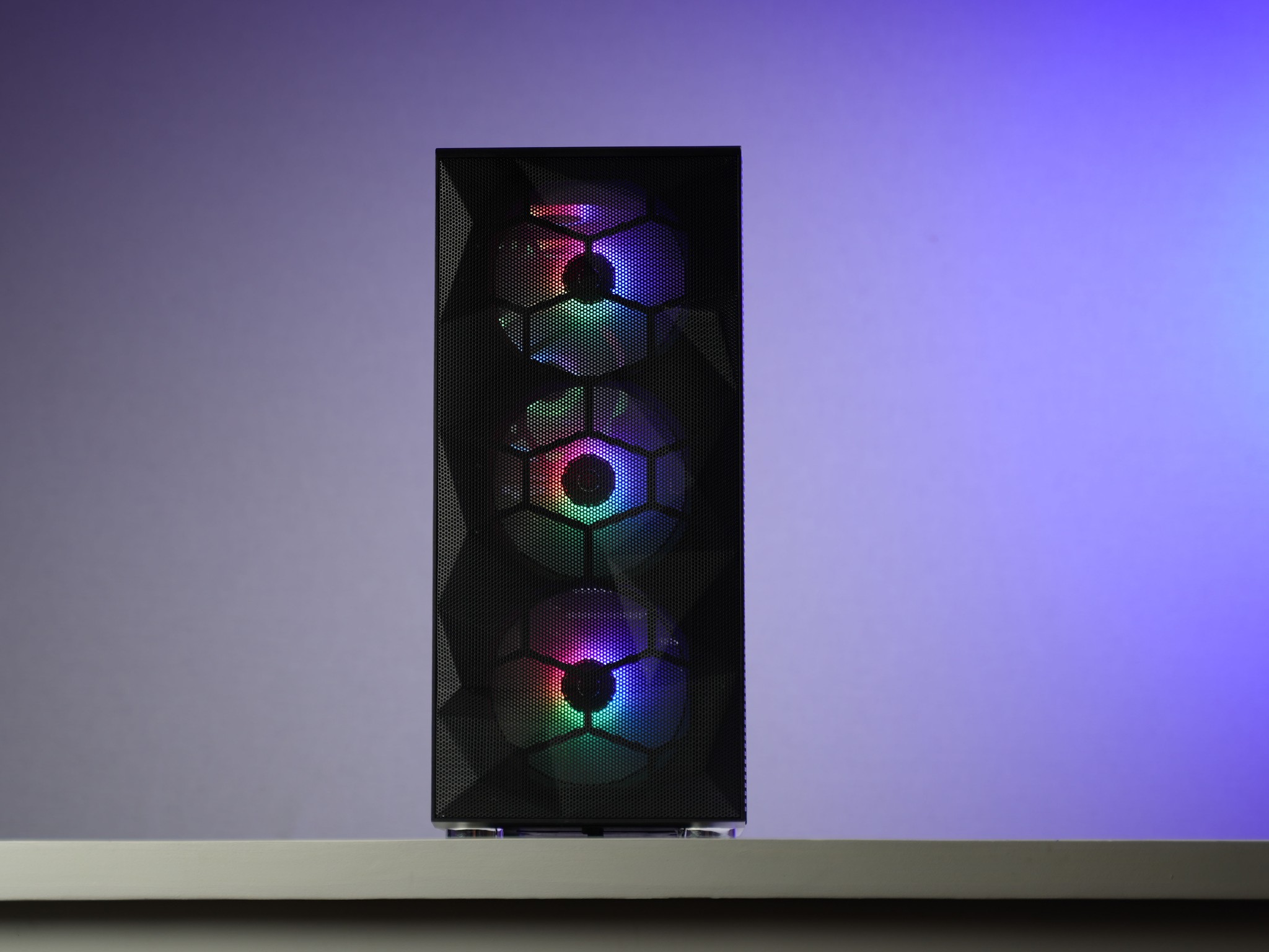 \ RF-02 / RTX 5060 Ryzen 5 5600X 16GB 1TB Windows 11 Gaming PC Powerhouse