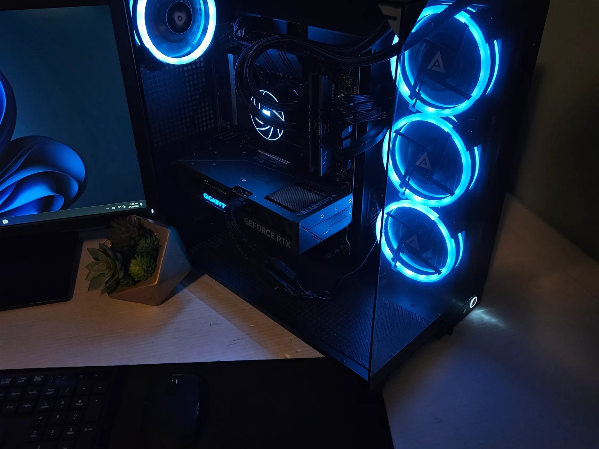 Frostbyte - 4070 Super - I7 12th Gen