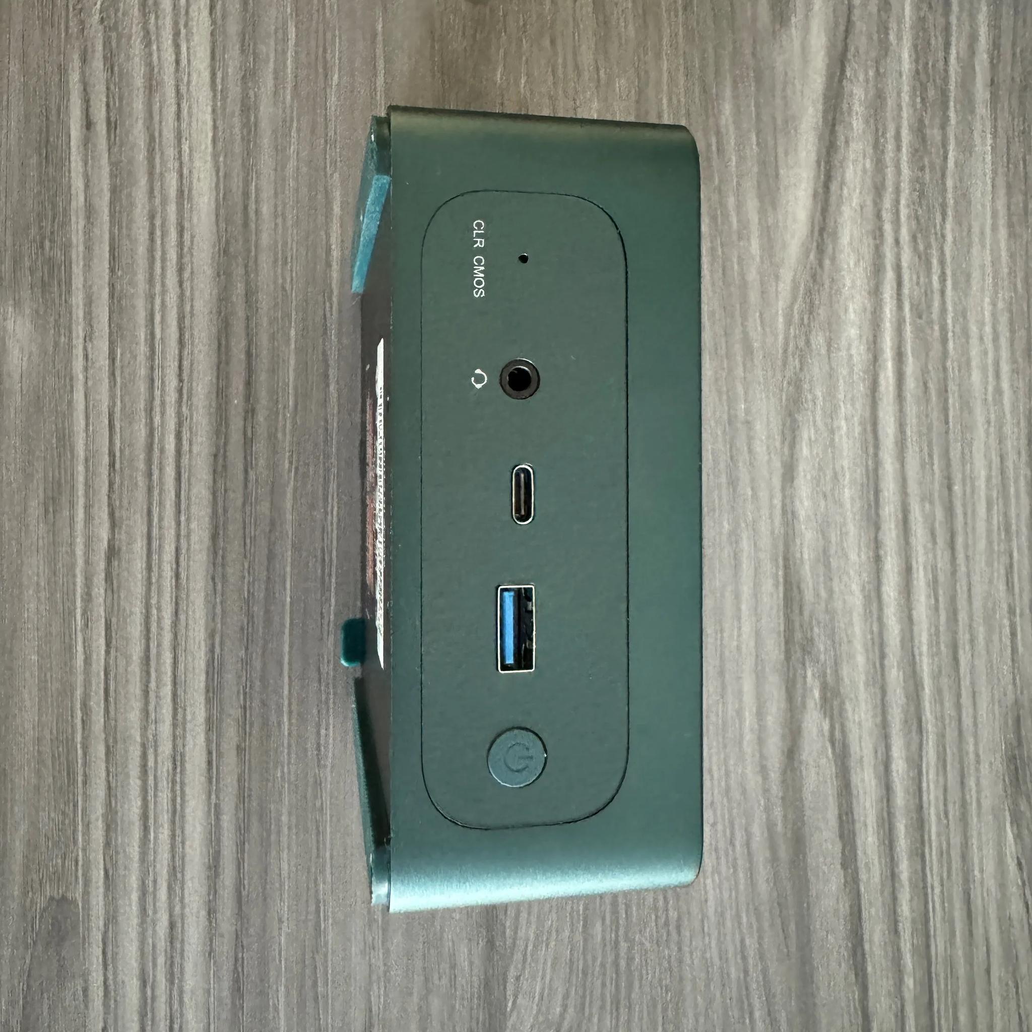 Beelink SER7 AMD 7840HS Mini PC - AMD Radeon 780M/32GB DDR5/2x1TB NVME SSDs/WiFi6/BT5.2/2.5Gbps/W-11