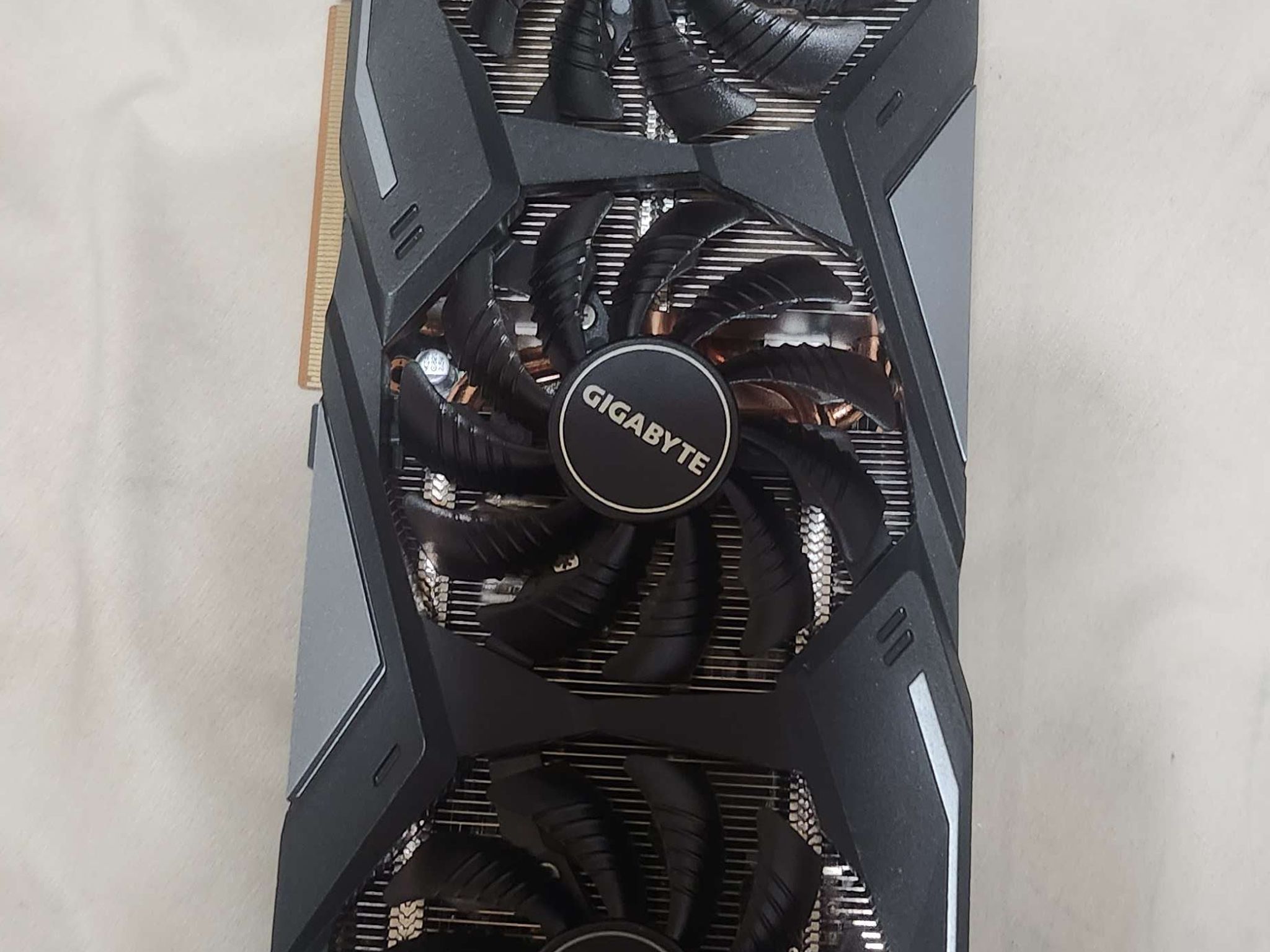 GIGABYTE GAMING OC Radeon RX 5600 XT